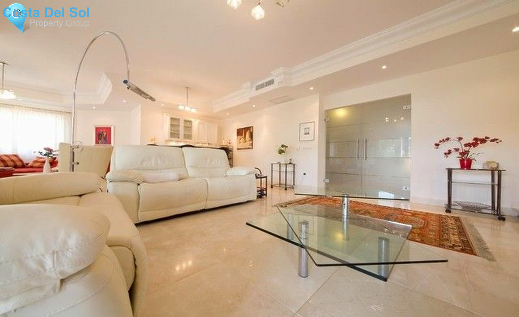 Detached Villa in Hacienda Las Chapas-1399798