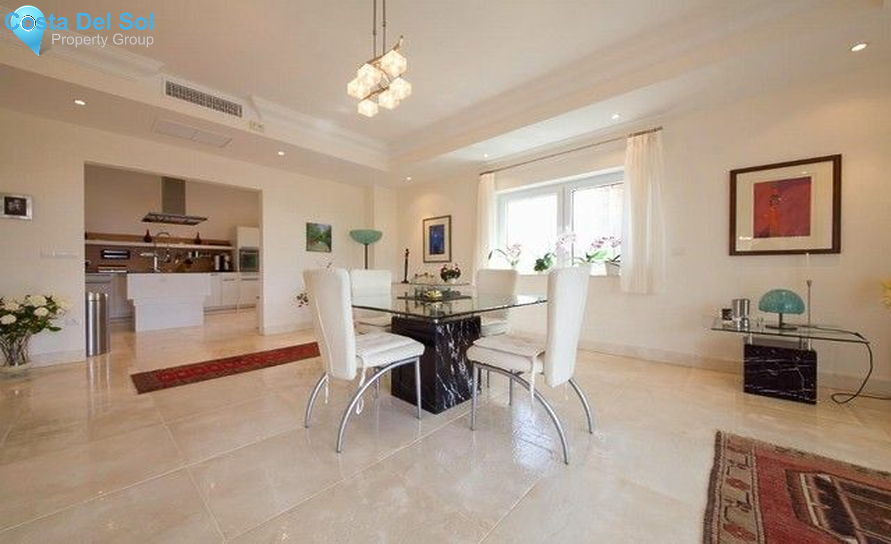 Detached Villa in Hacienda Las Chapas-1399810