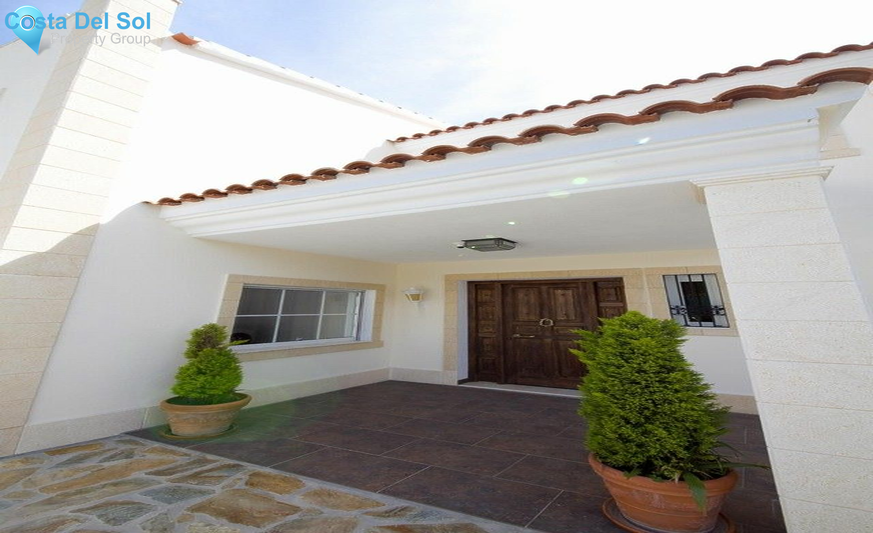Detached Villa in Hacienda Las Chapas-1399813