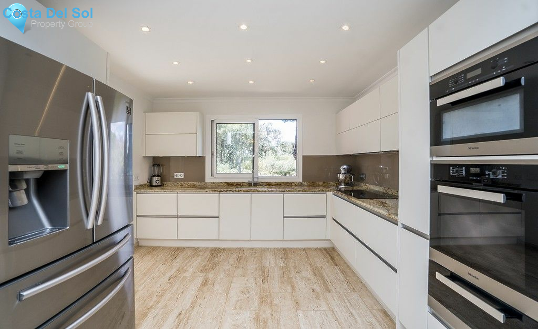 Detached Villa in Hacienda Las Chapas-1492897