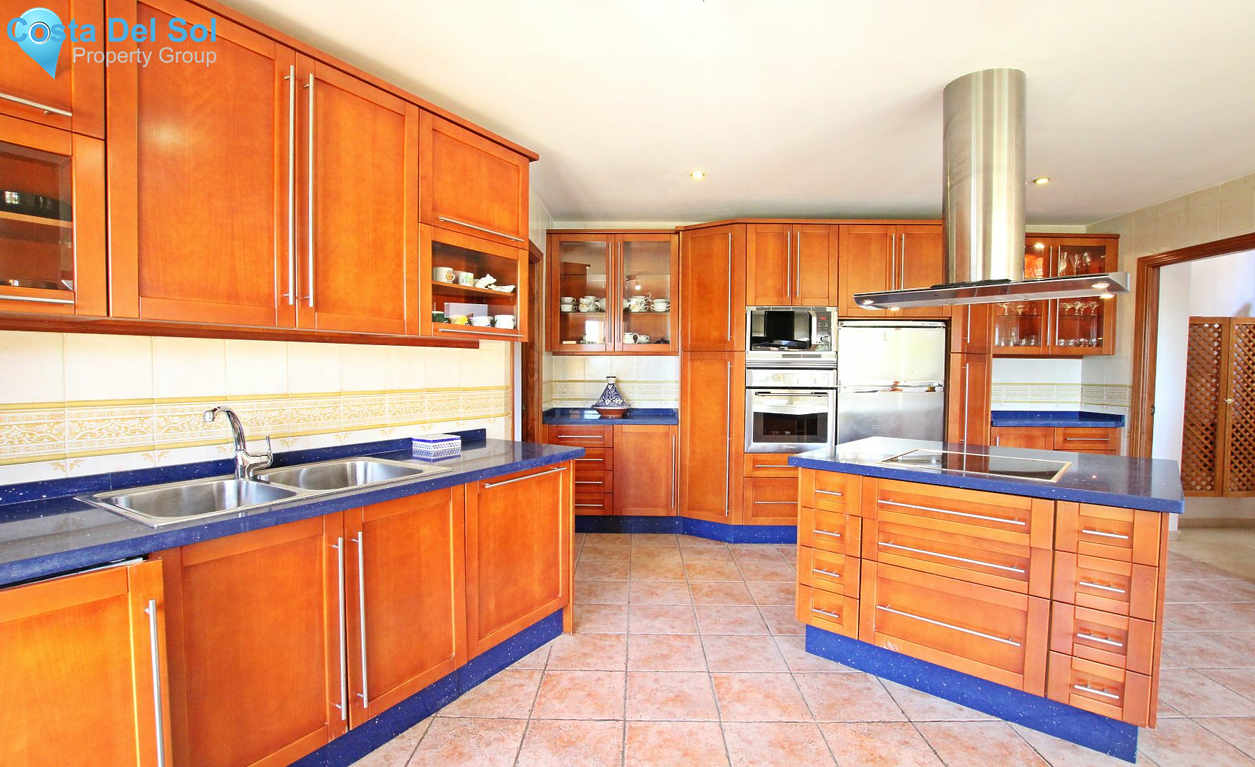 Detached Villa in Hacienda Las Chapas-1497163