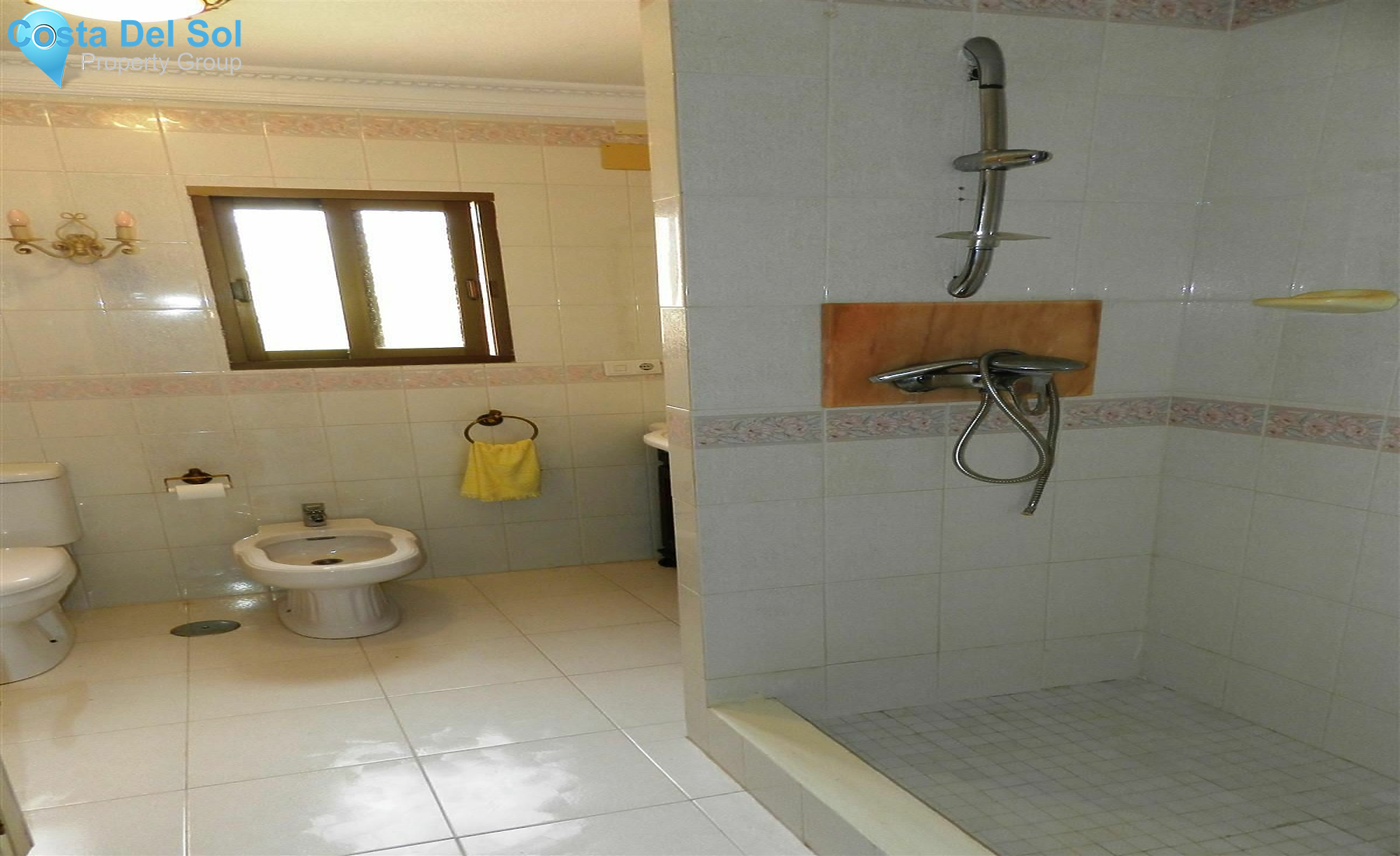 Detached Villa in La Duquesa-1520005