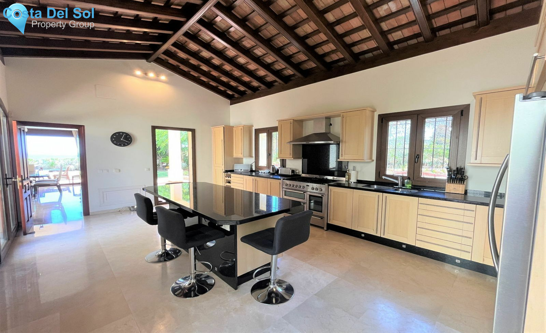 Detached Villa in La Duquesa-1549495