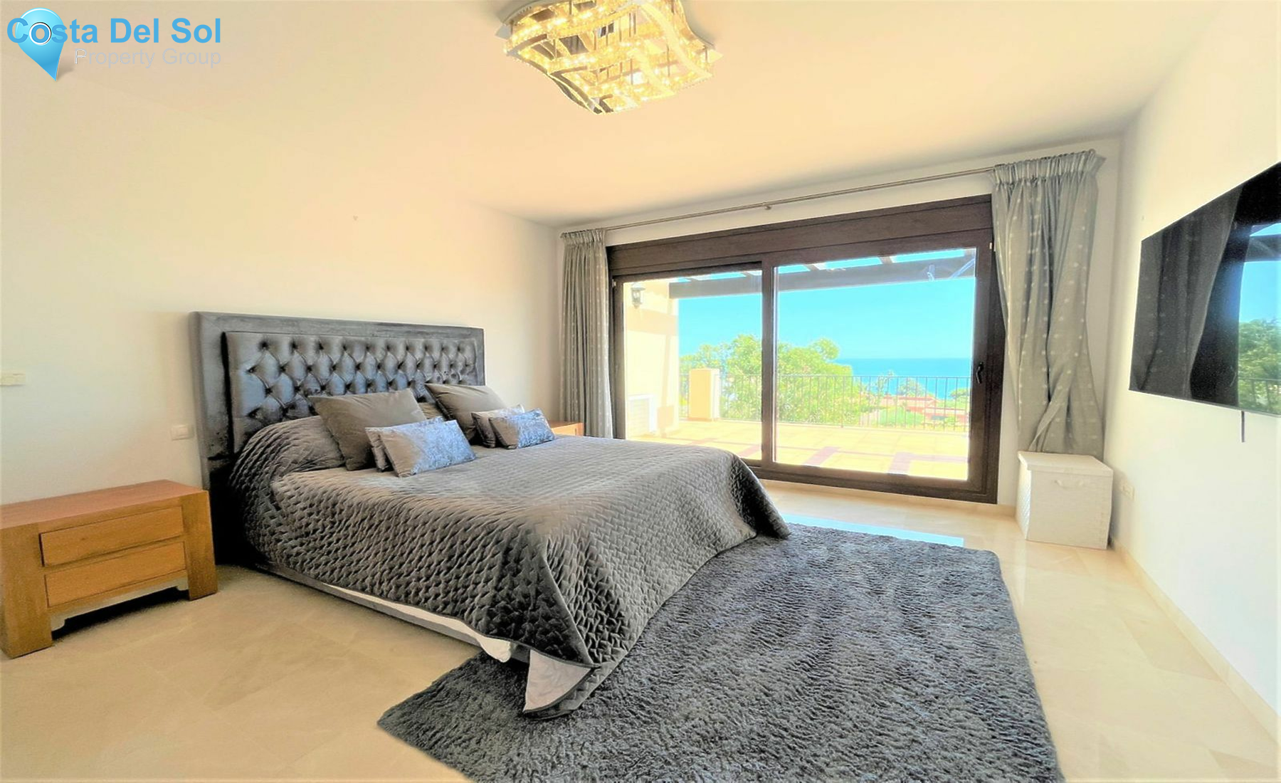 Detached Villa in La Duquesa-1549496