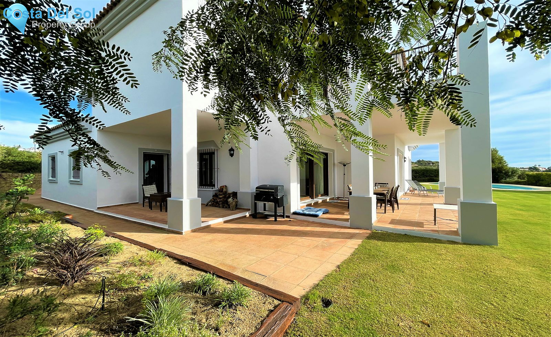 Detached Villa in La Duquesa-1549499