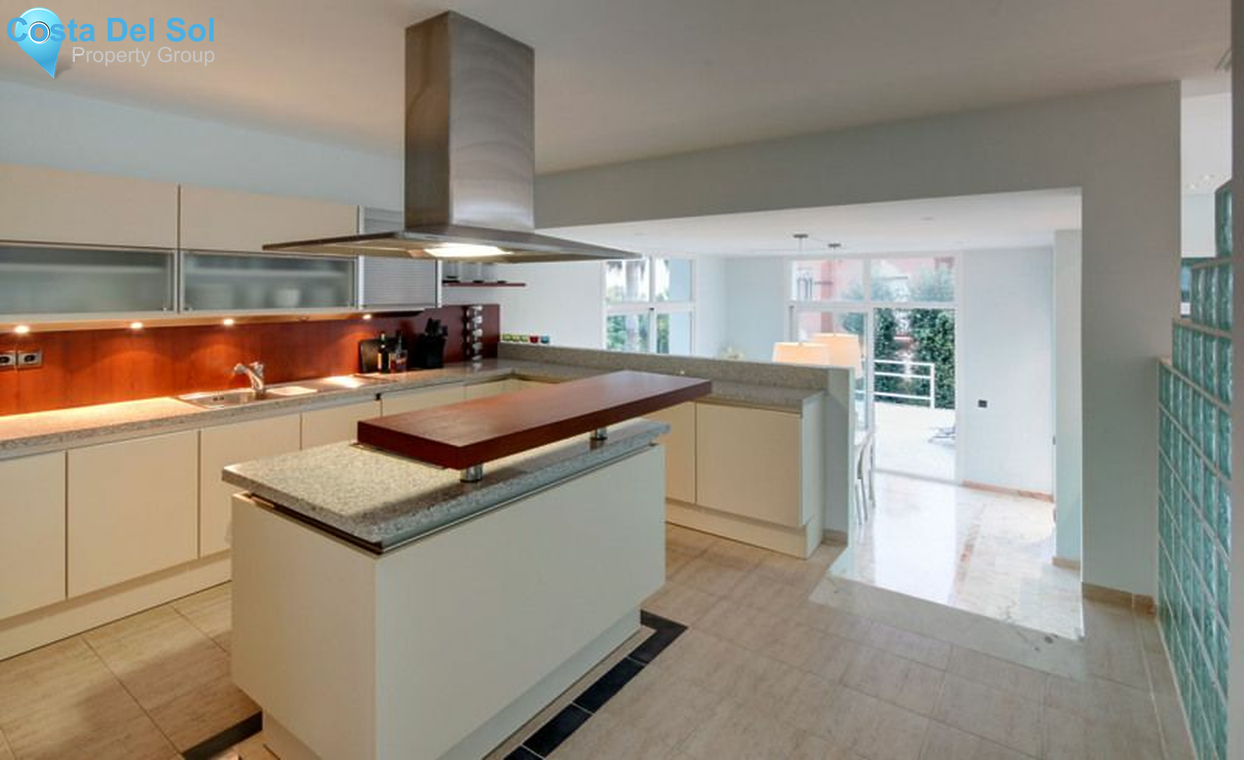 Detached Villa in La Quinta-1211695