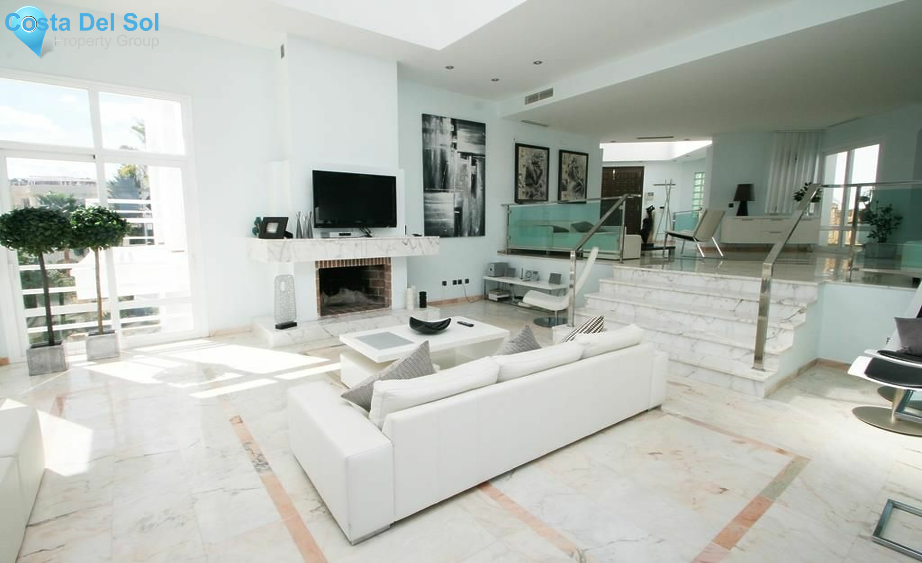 Detached Villa in La Quinta-1211688