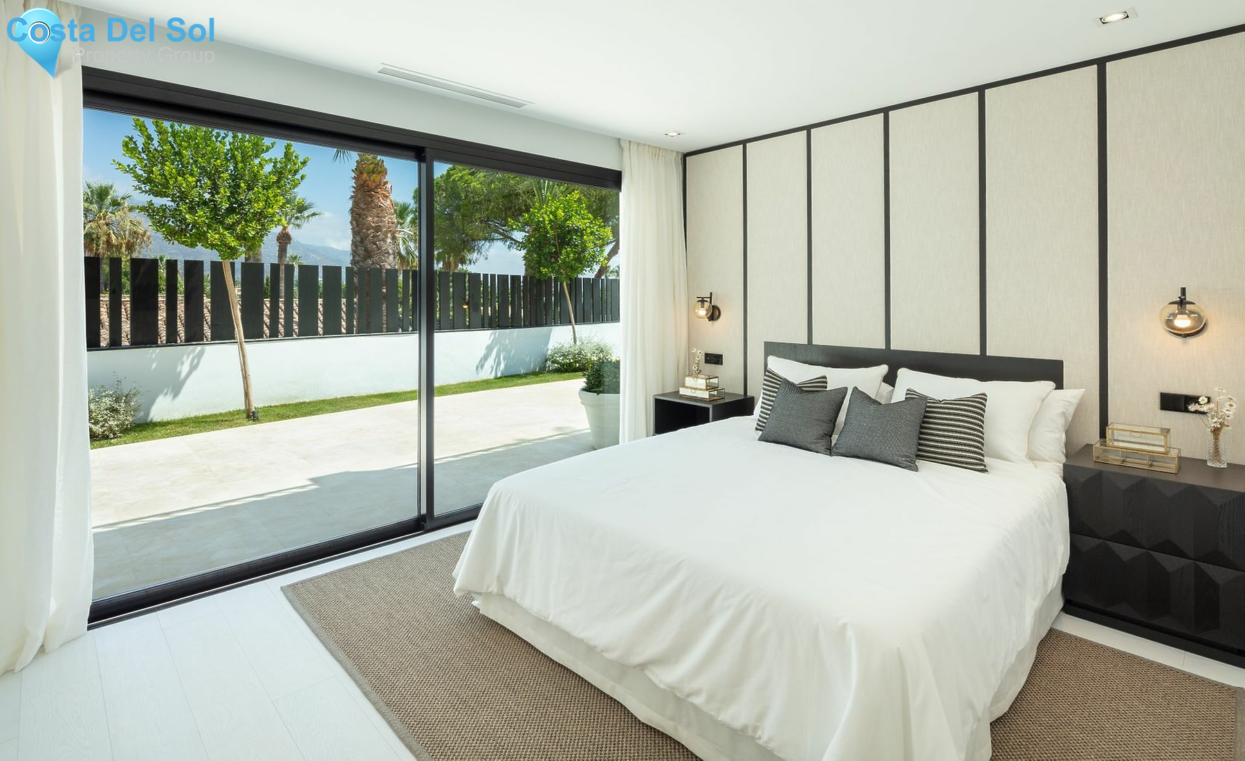 Detached Villa in Las Brisas-1546600