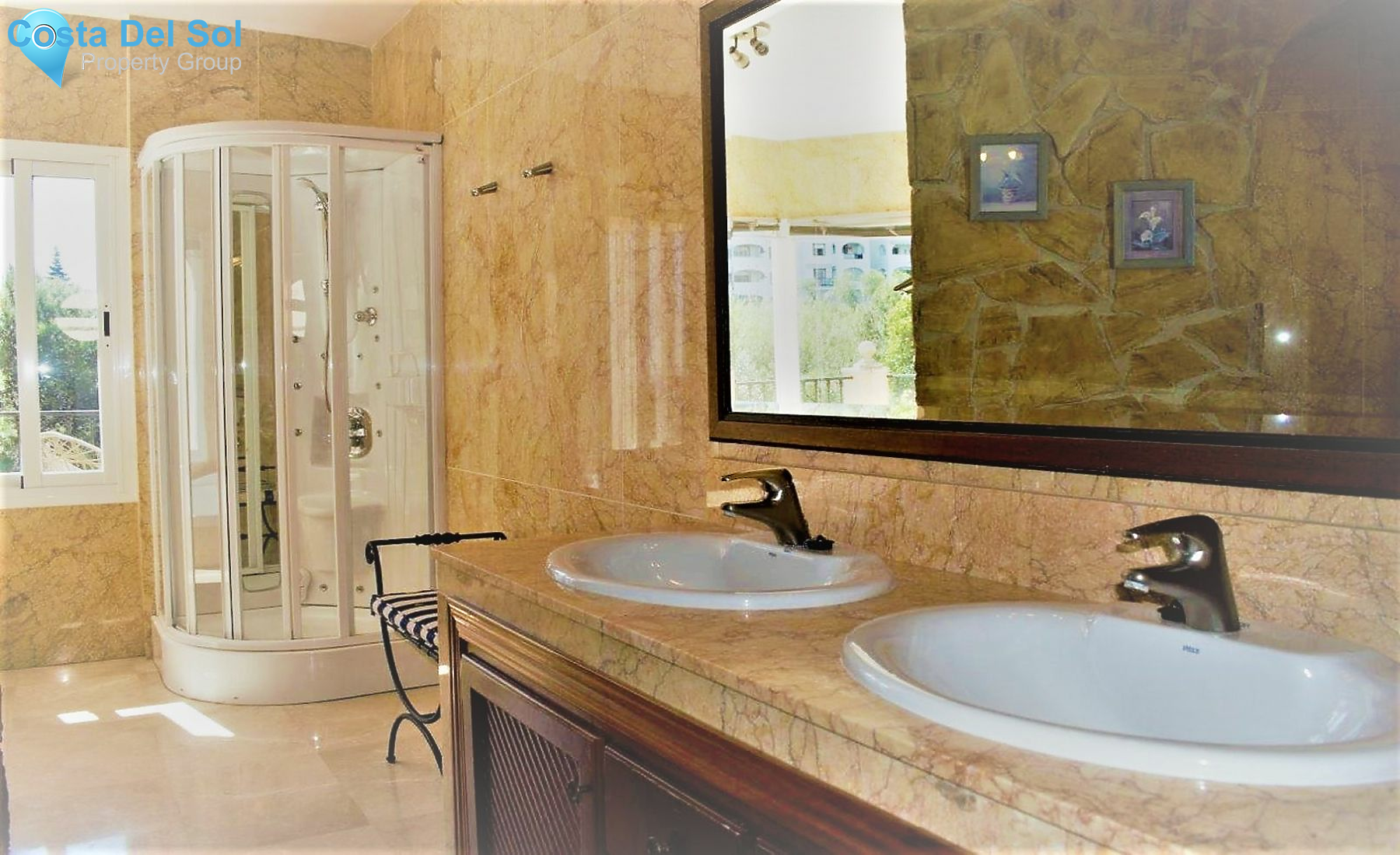 Detached Villa in Las Chapas-1388071