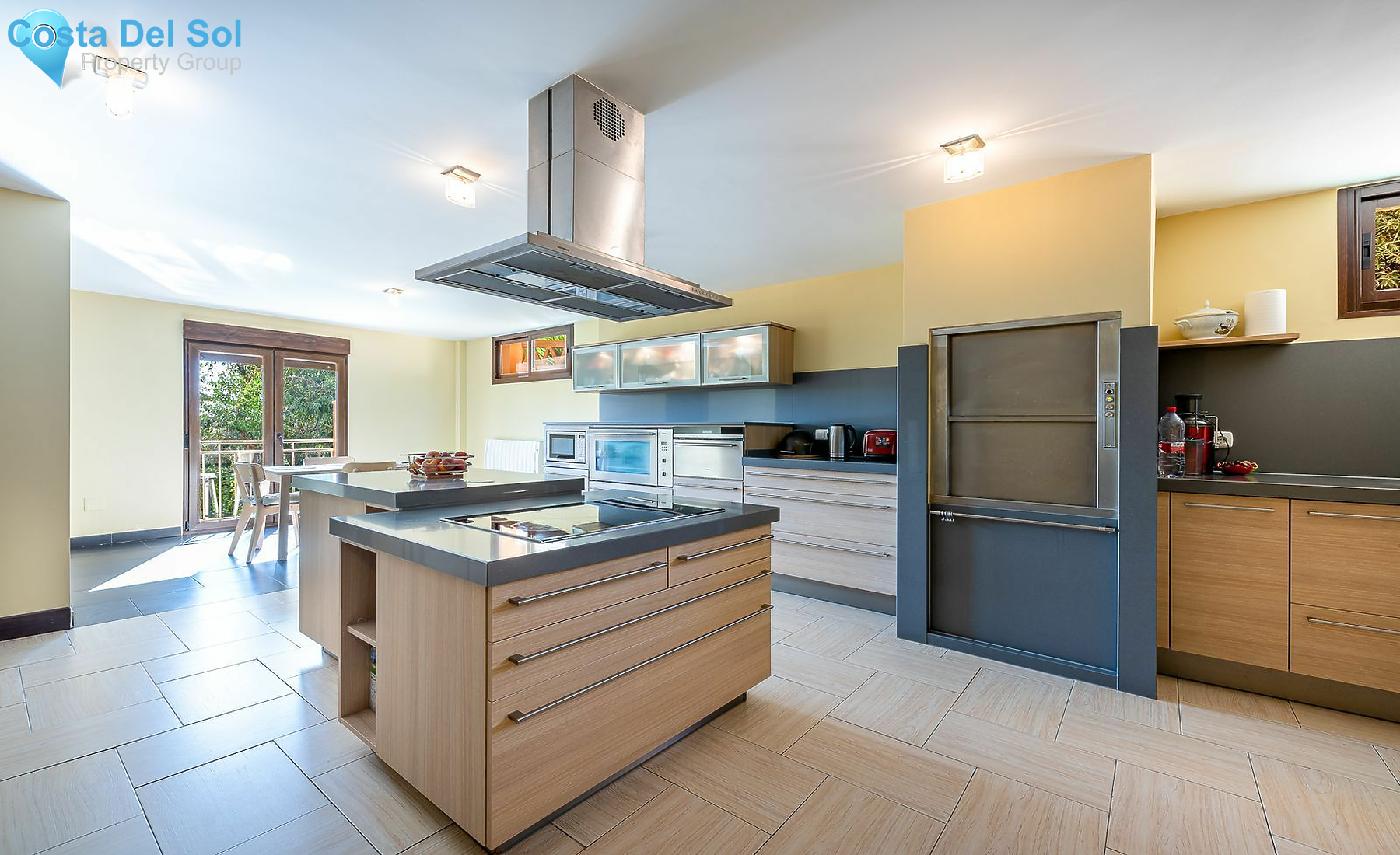 Detached Villa in Las Chapas-1442843