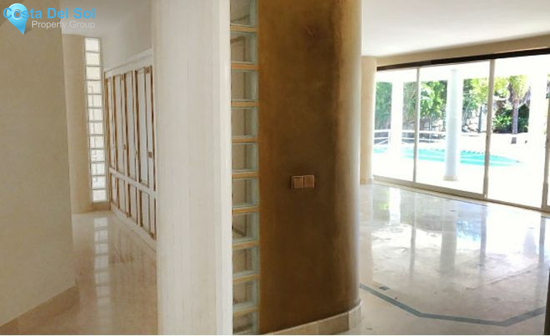 Detached Villa in Los Almendros-1225517