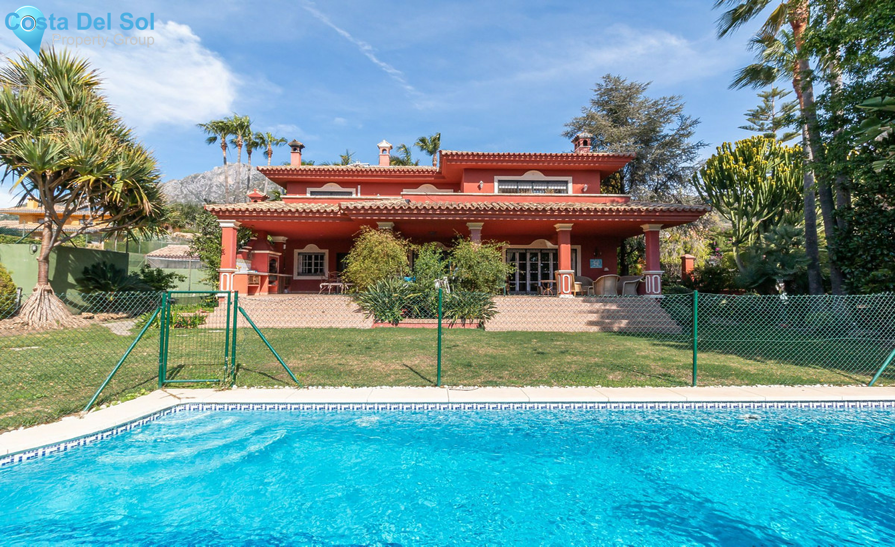 Detached Villa in Marbella