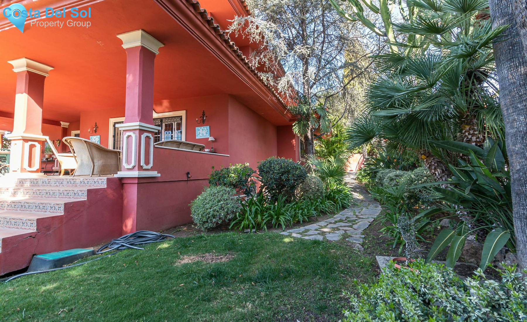 Detached Villa in Marbella-727254
