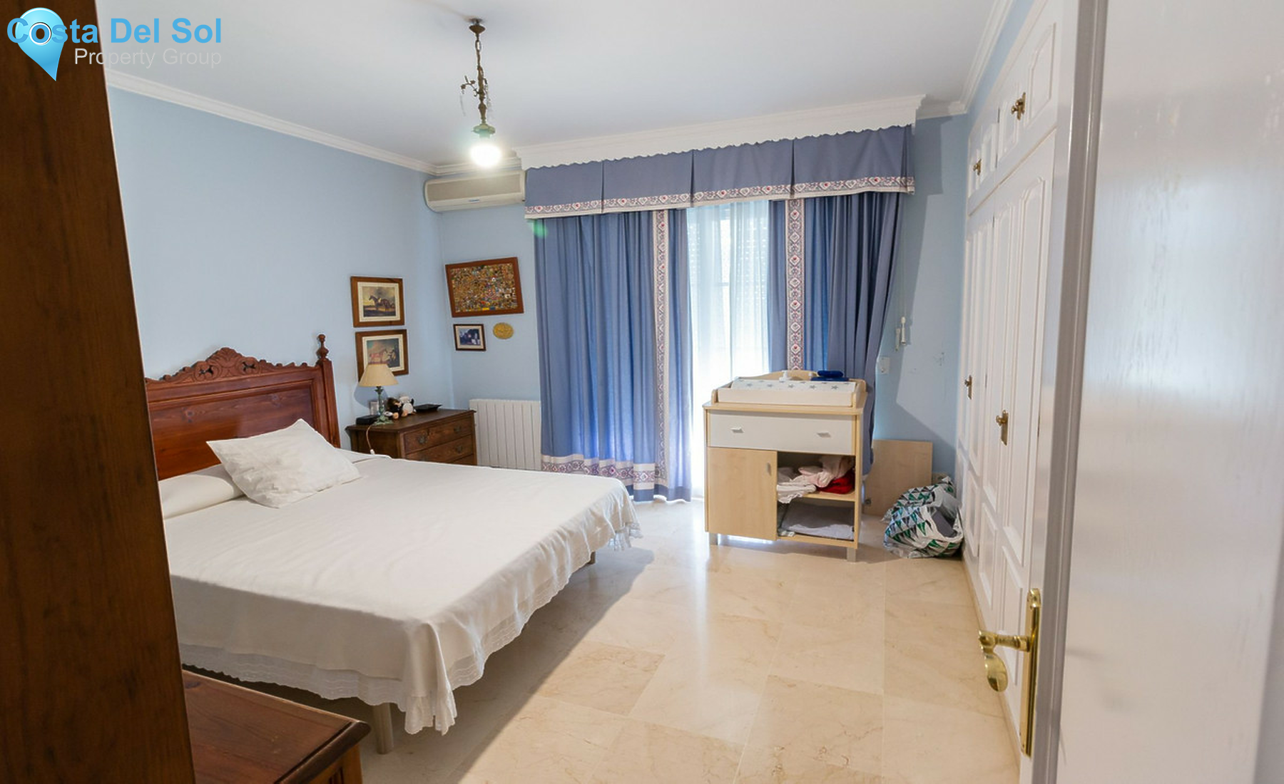 Detached Villa in Marbella-727259