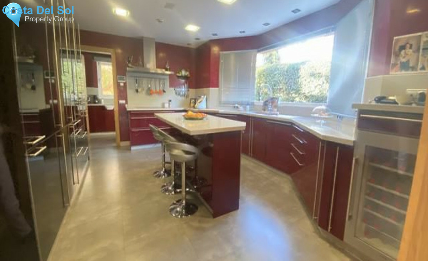 Detached Villa in Marbella-689599