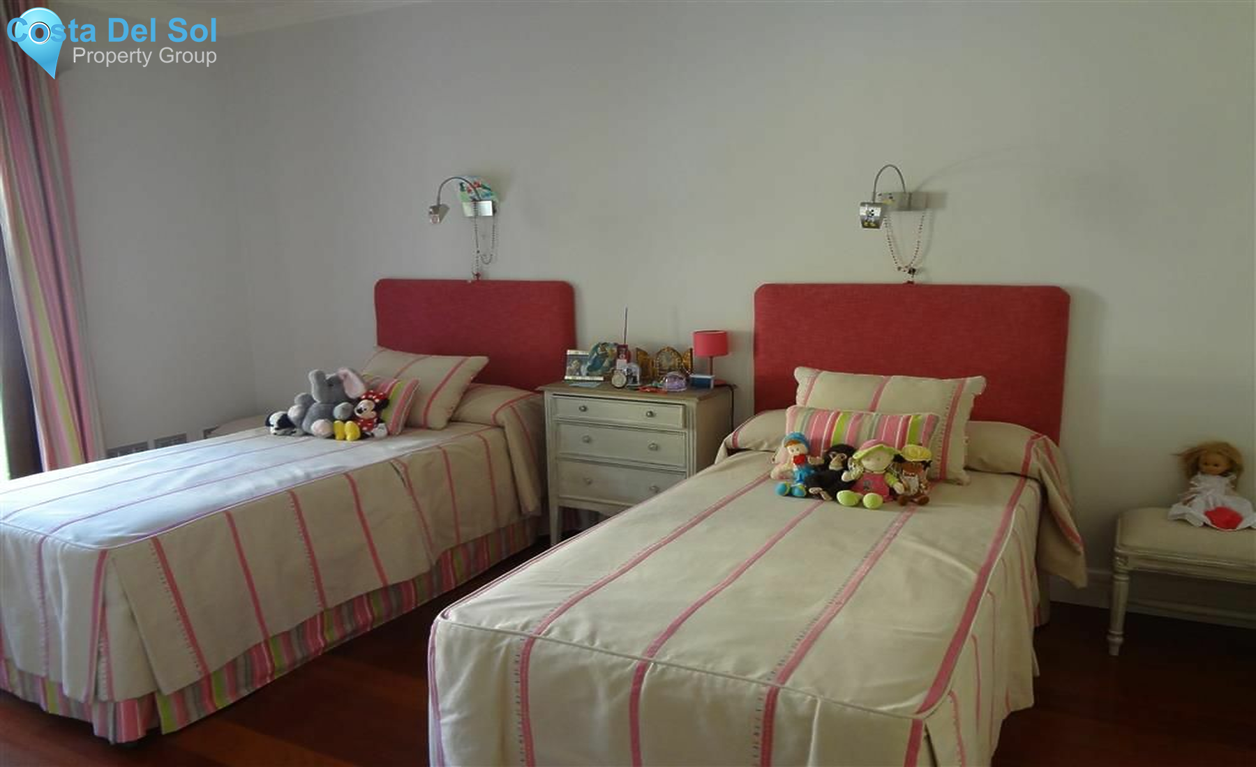 Detached Villa in Marbella-1137767