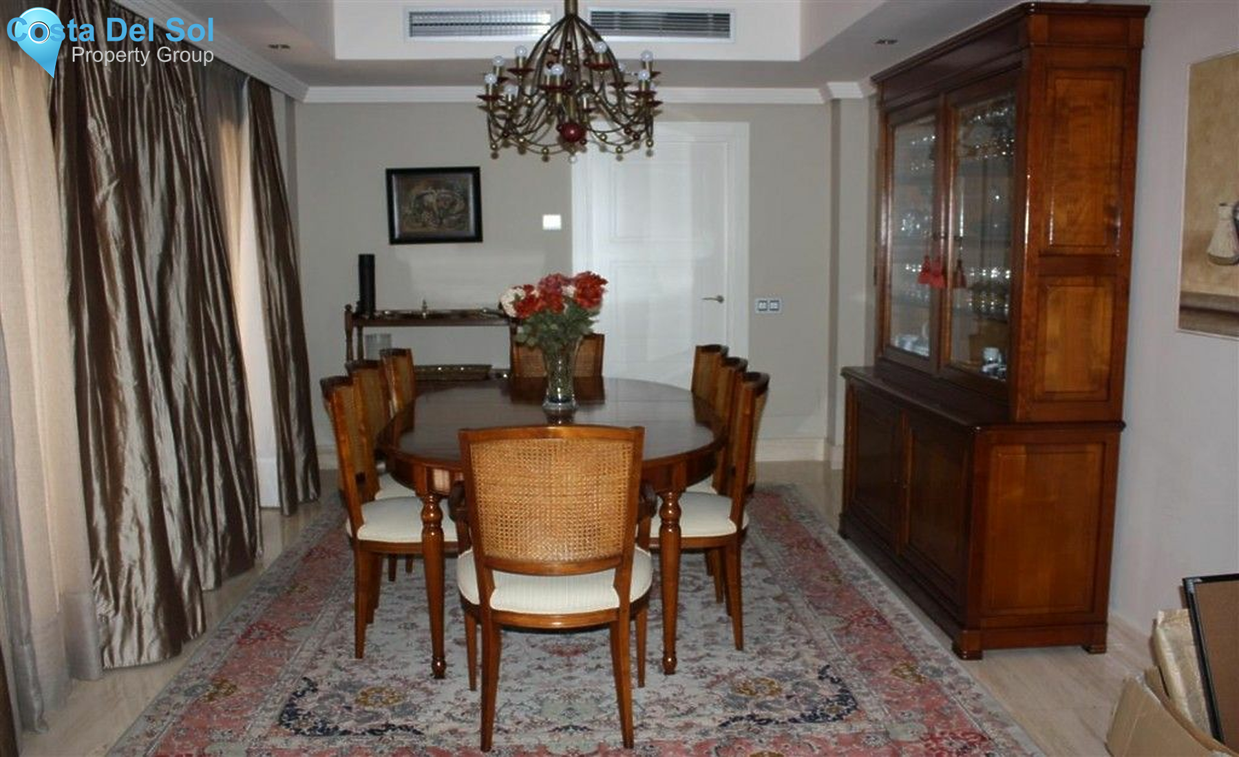 Detached Villa in Marbella-1137773
