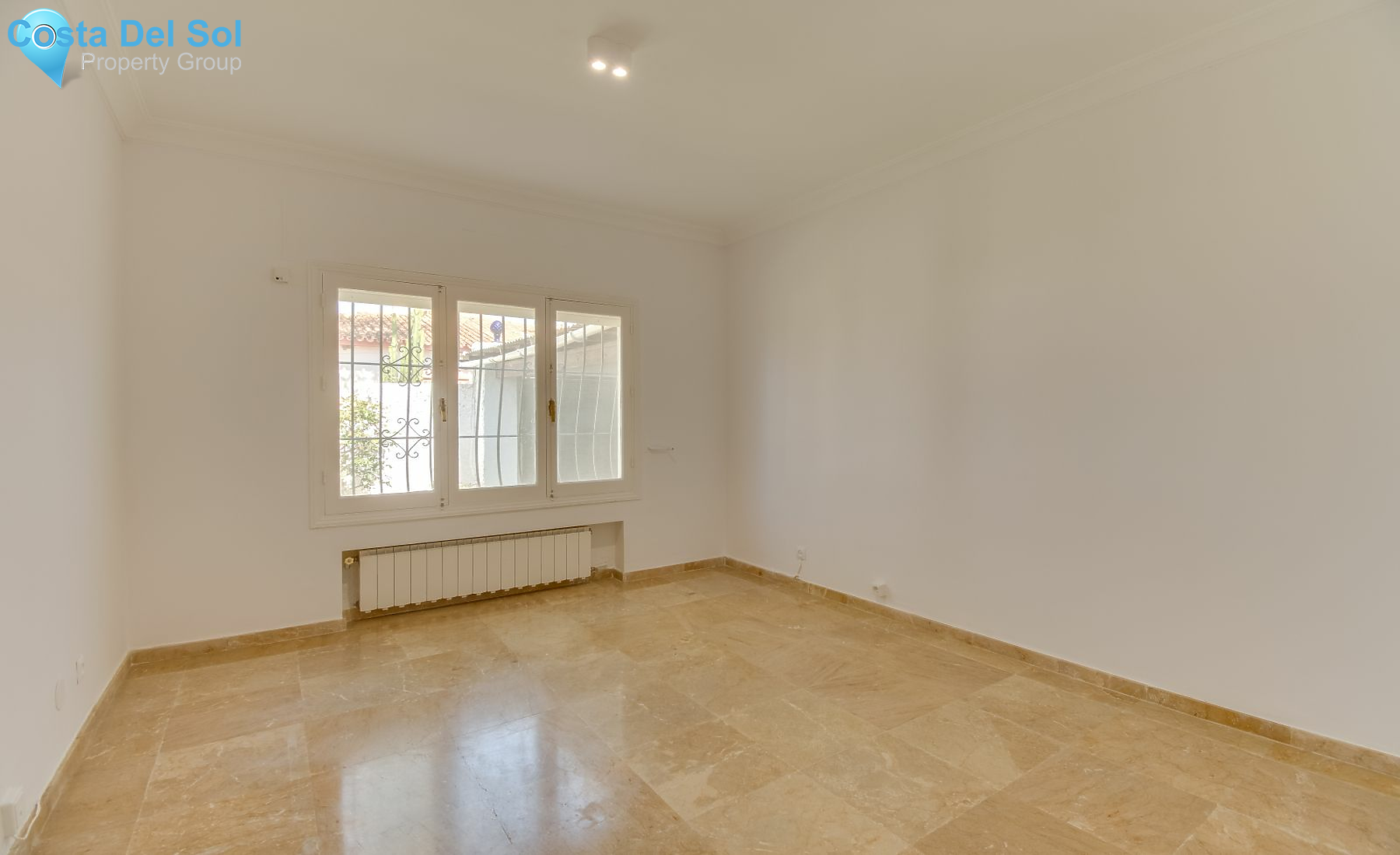 Detached Villa in Marbella-1170425