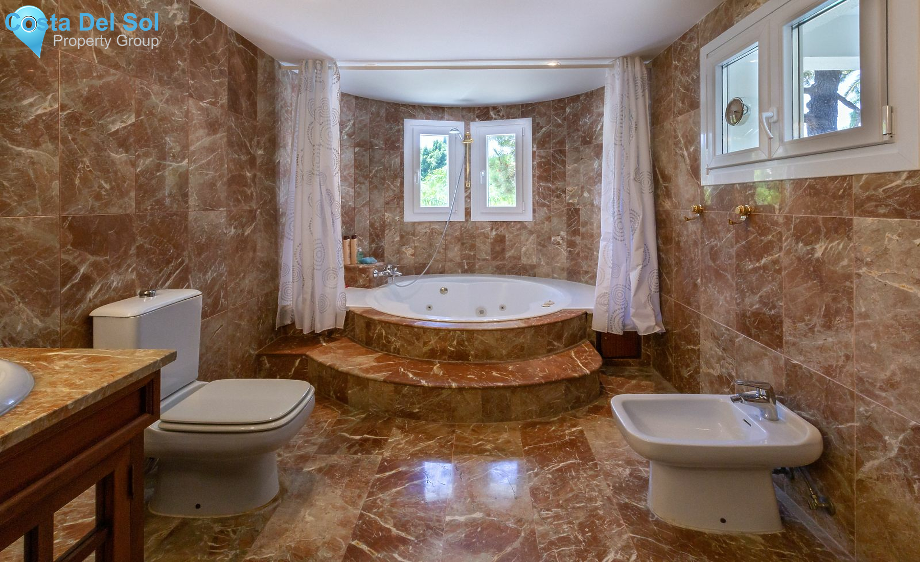 Detached Villa in Sierra Blanca-1180147