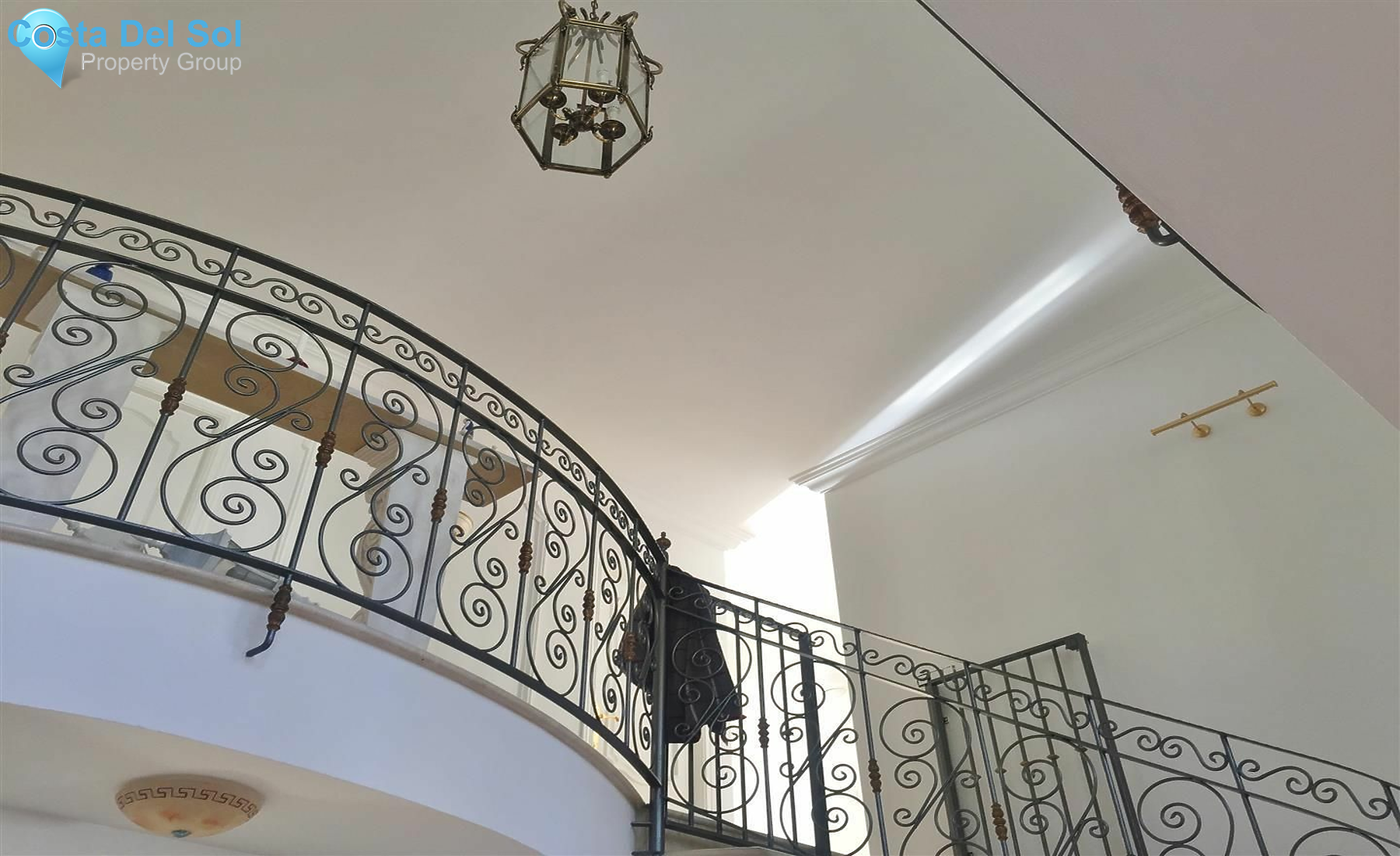 Detached Villa in Marbella-1217880
