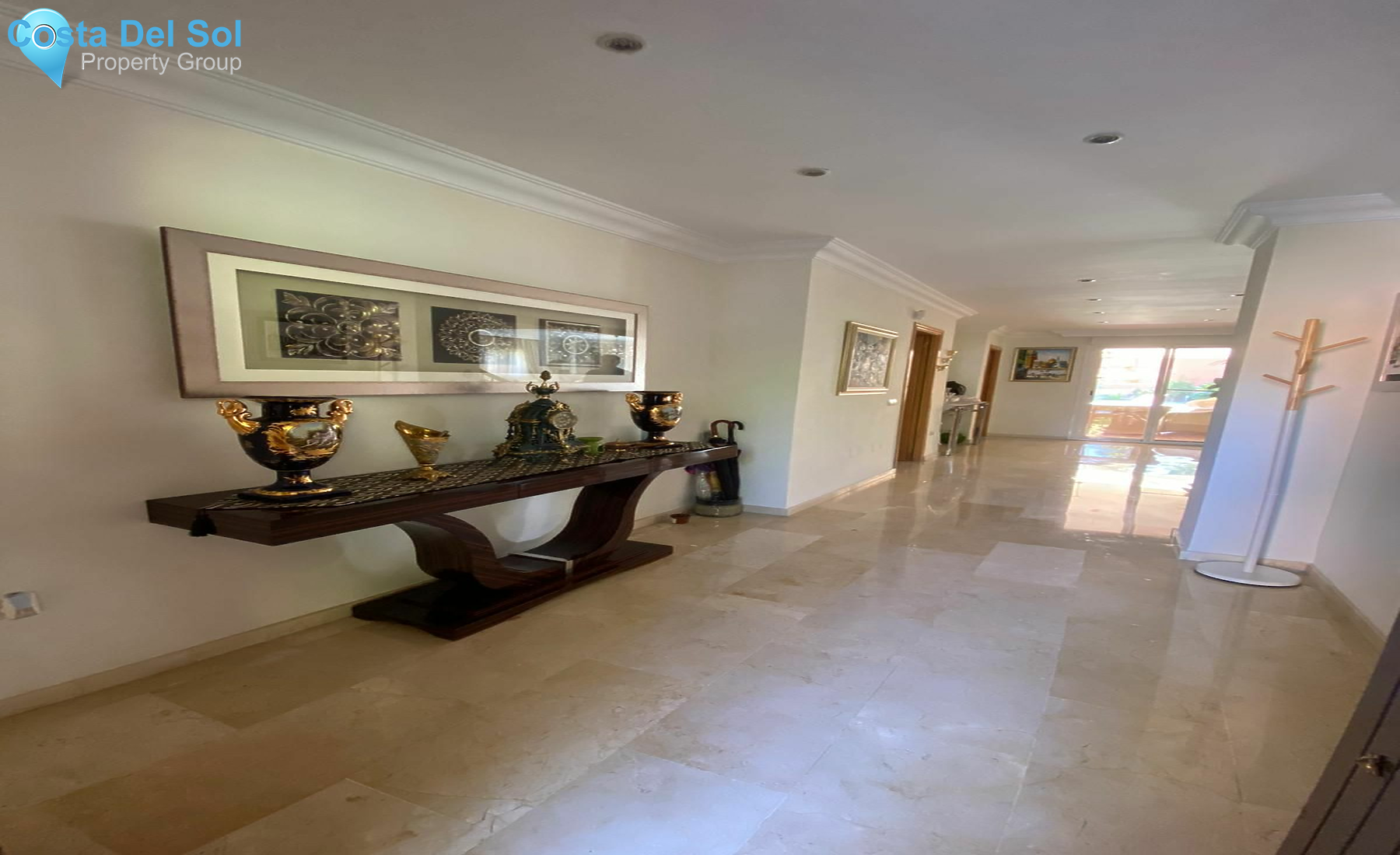 Detached Villa in Marbella-1220363