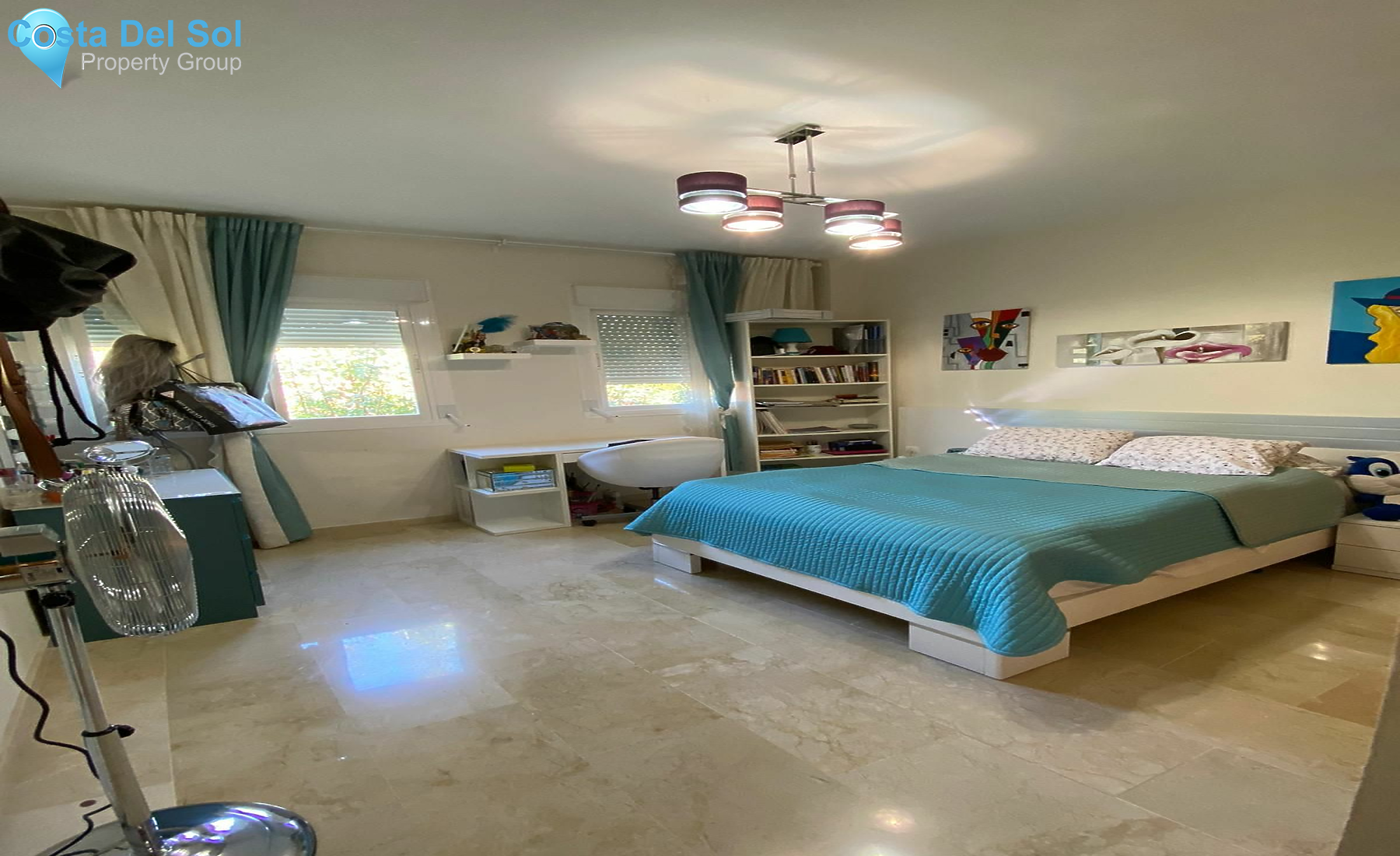 Detached Villa in Marbella-1220368