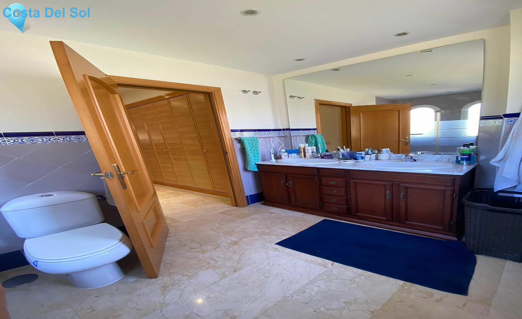 Detached Villa in Marbella-1220369