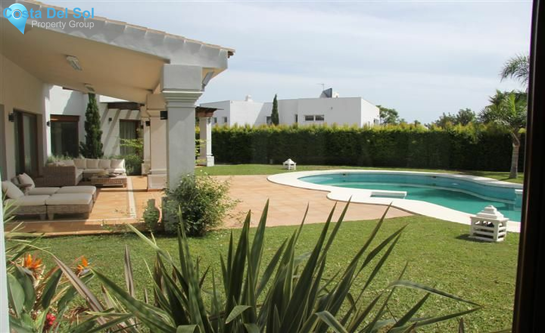 Detached Villa in Marbella-1220679