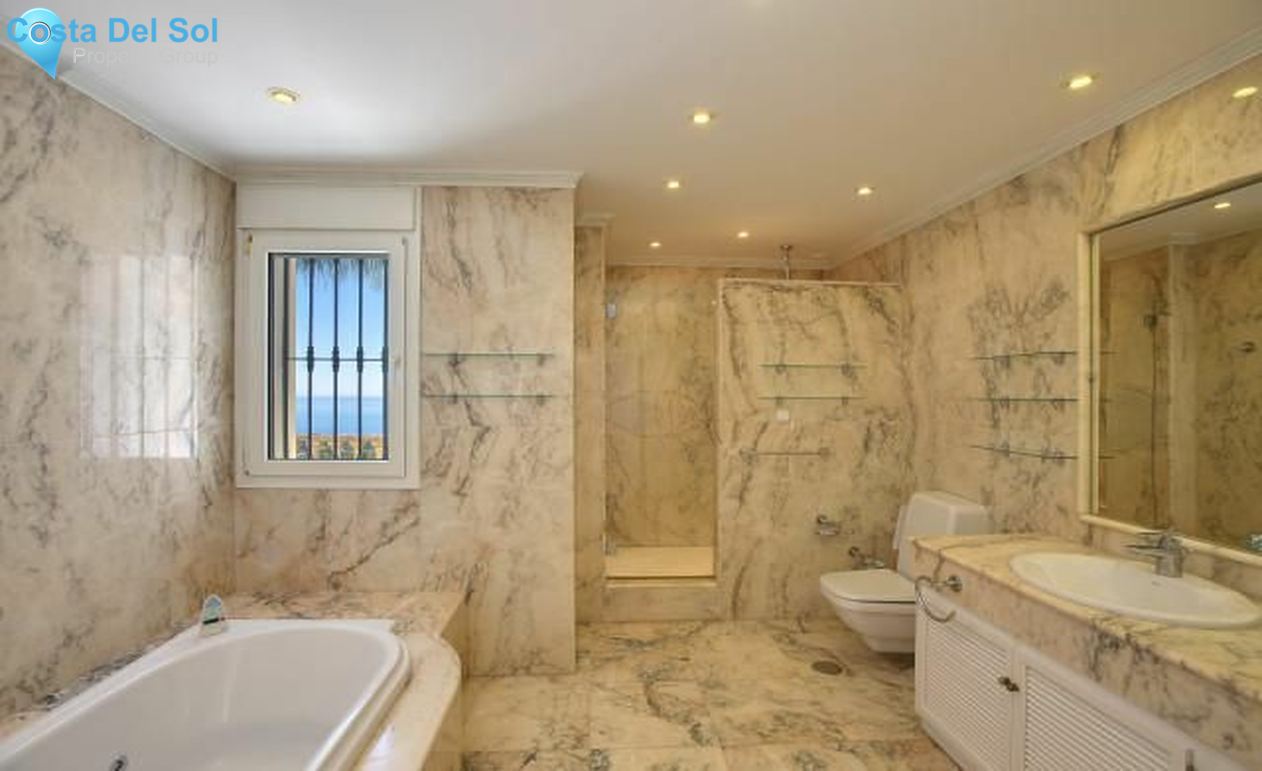 Detached Villa in Marbella-1223503