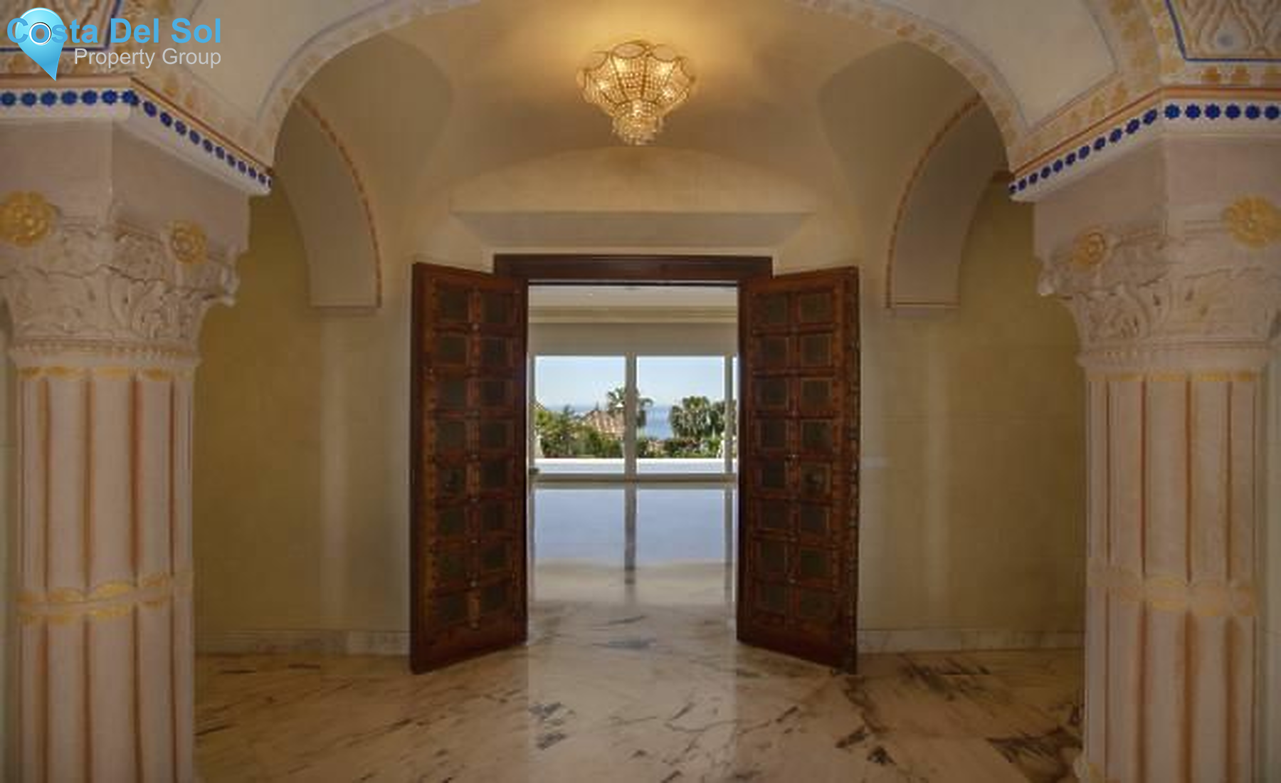 Detached Villa in Marbella-1223492