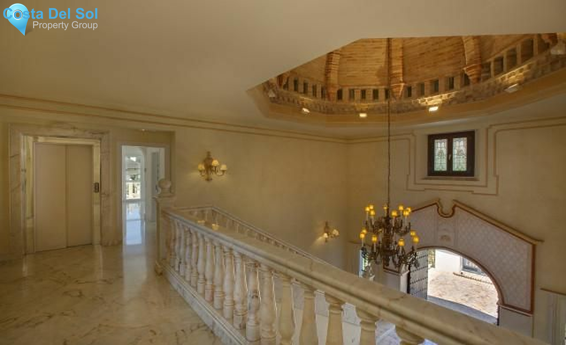 Detached Villa in Marbella-1223498