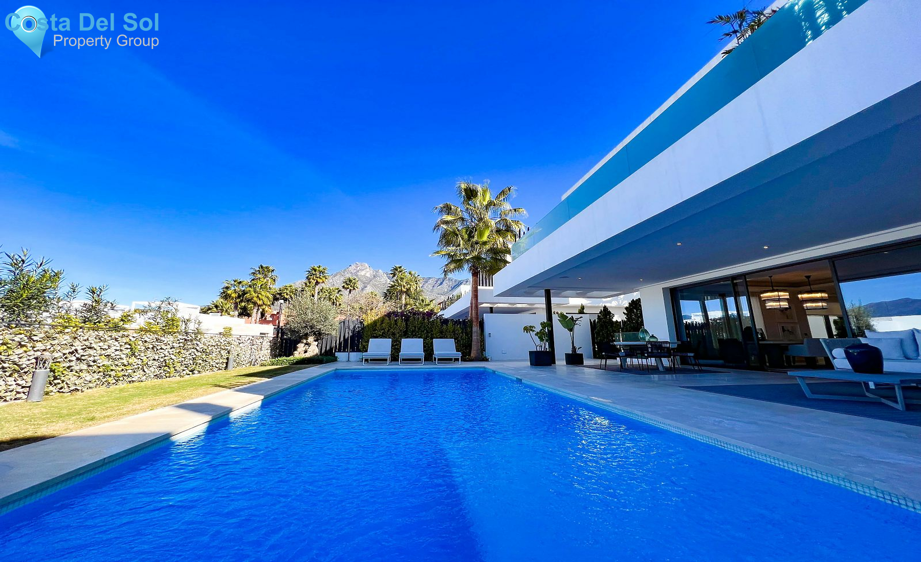 Detached Villa in Marbella-1396187