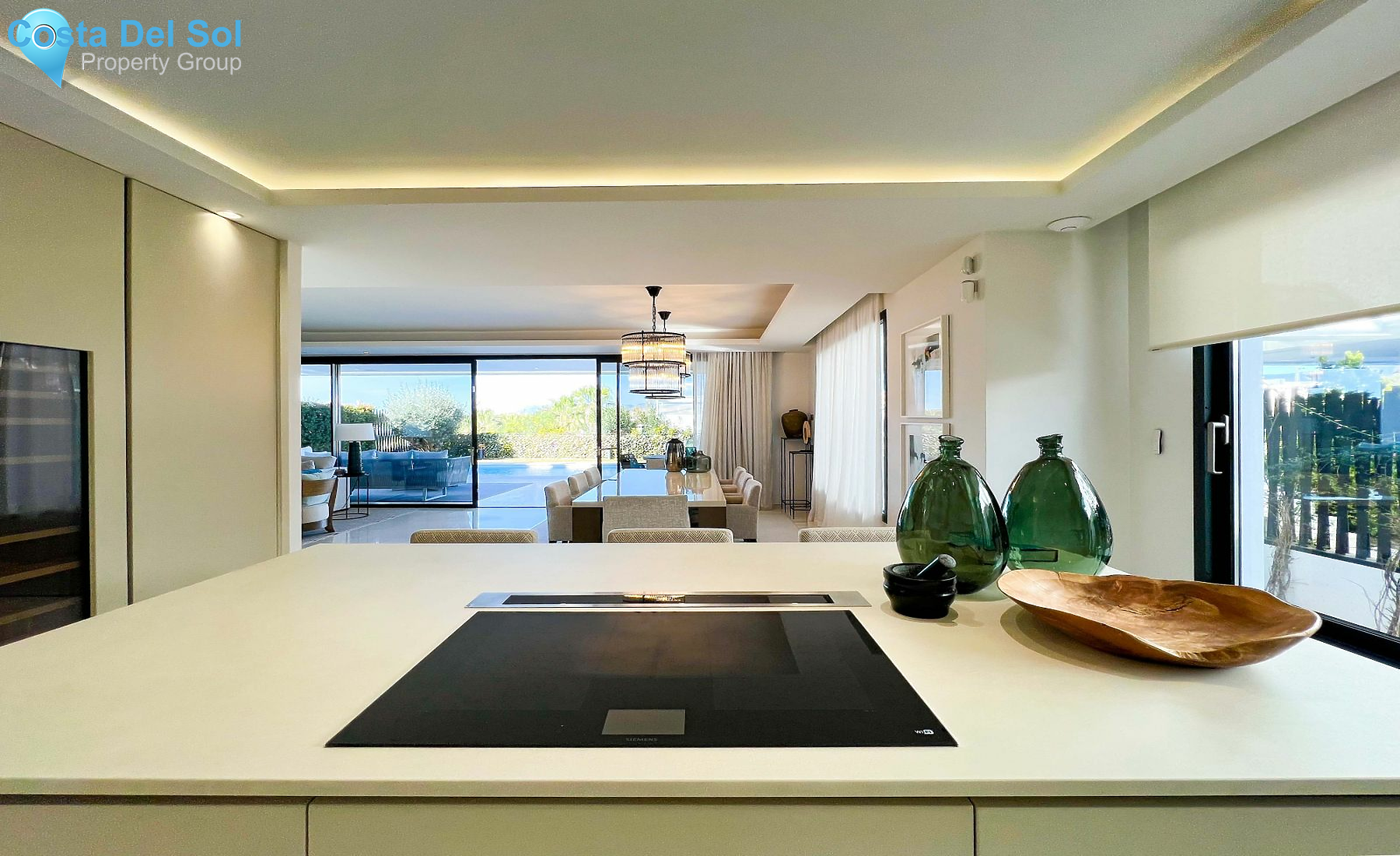 Detached Villa in Marbella-1396194