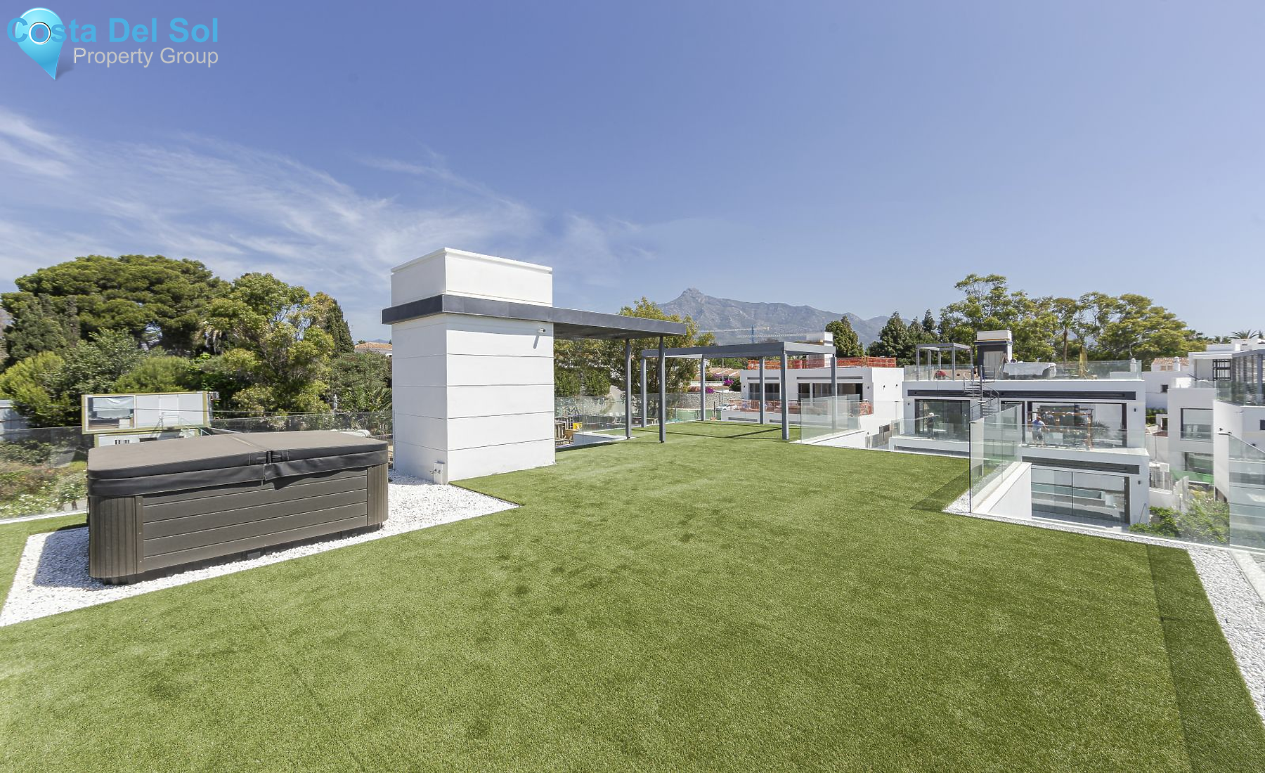 Detached Villa in Marbella-1400563