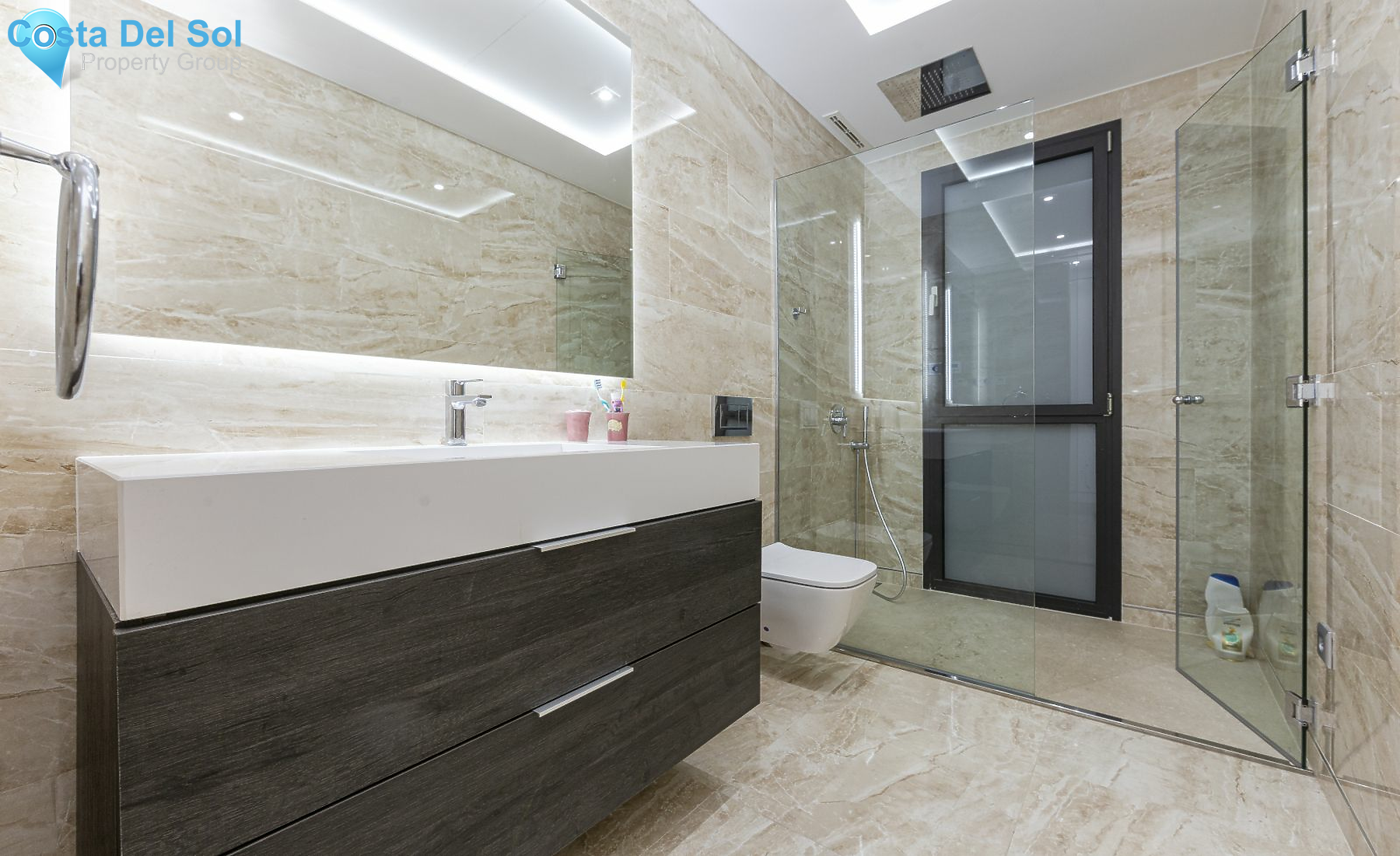 Detached Villa in Marbella-1400554