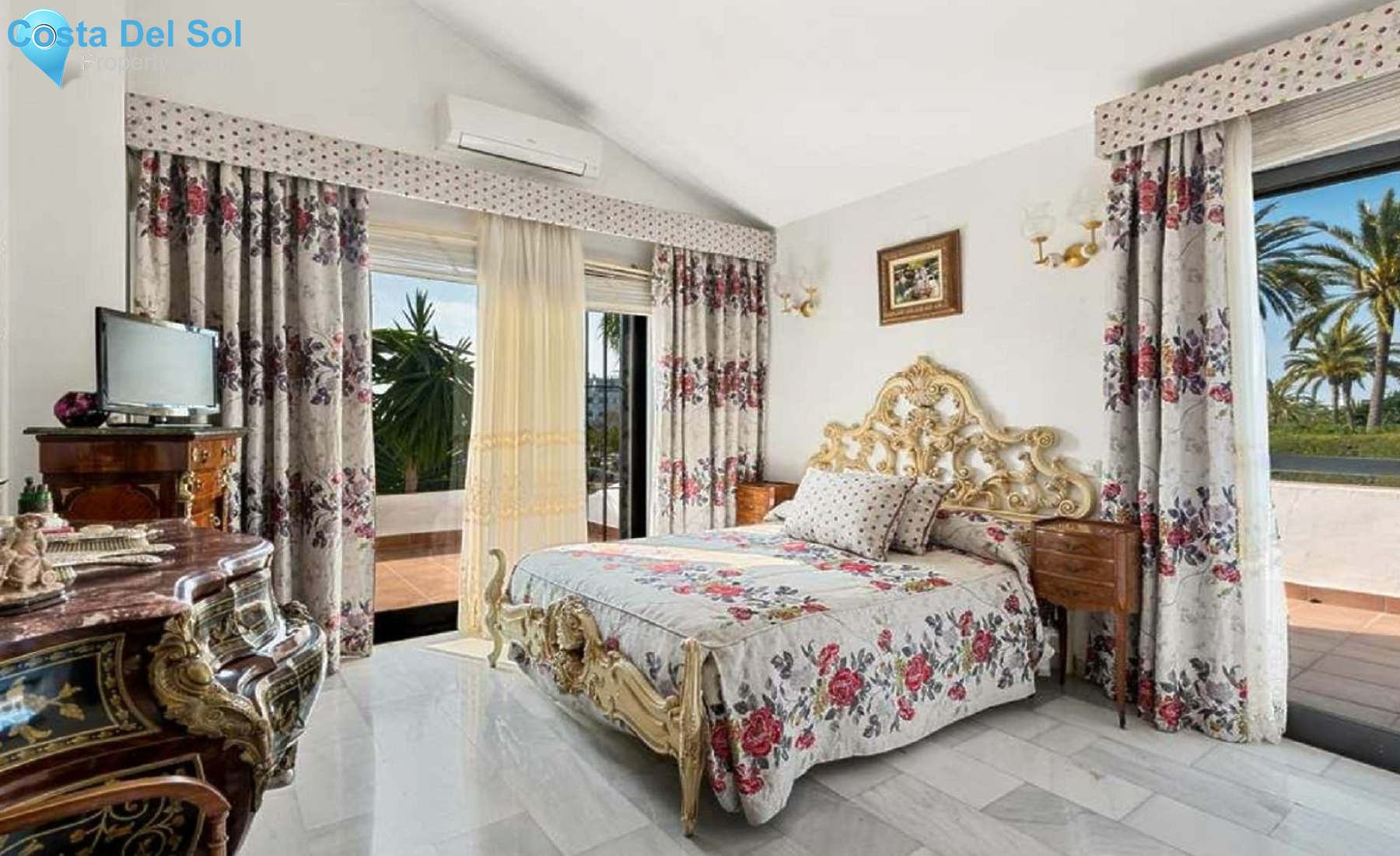 Detached Villa in Marbella-1420760