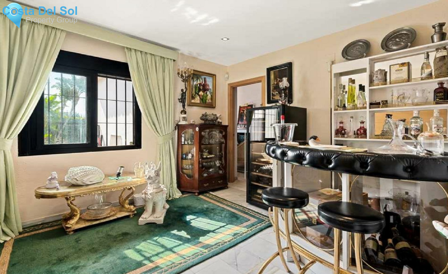 Detached Villa in Marbella-1420764