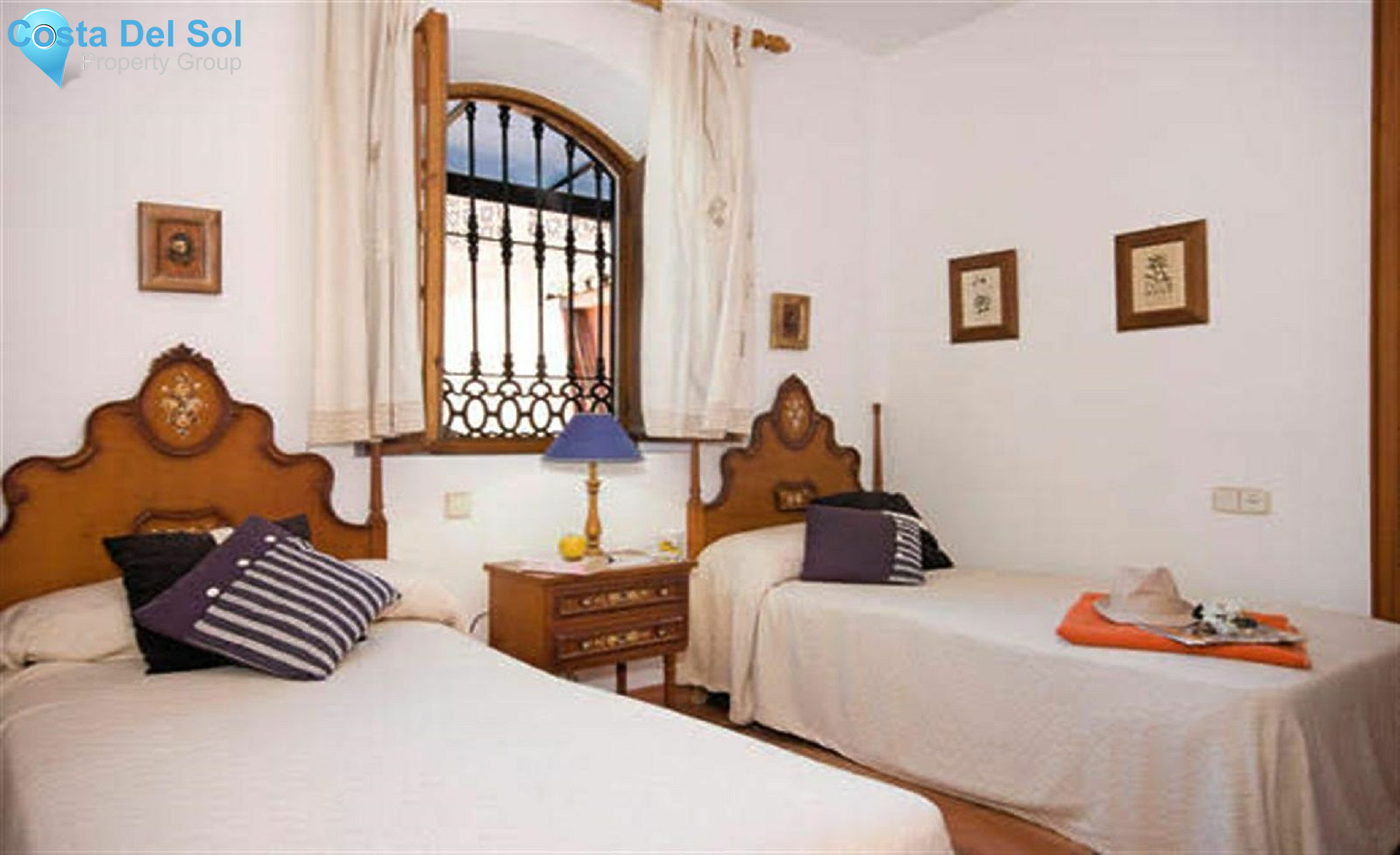 Detached Villa in Marbella-1444052