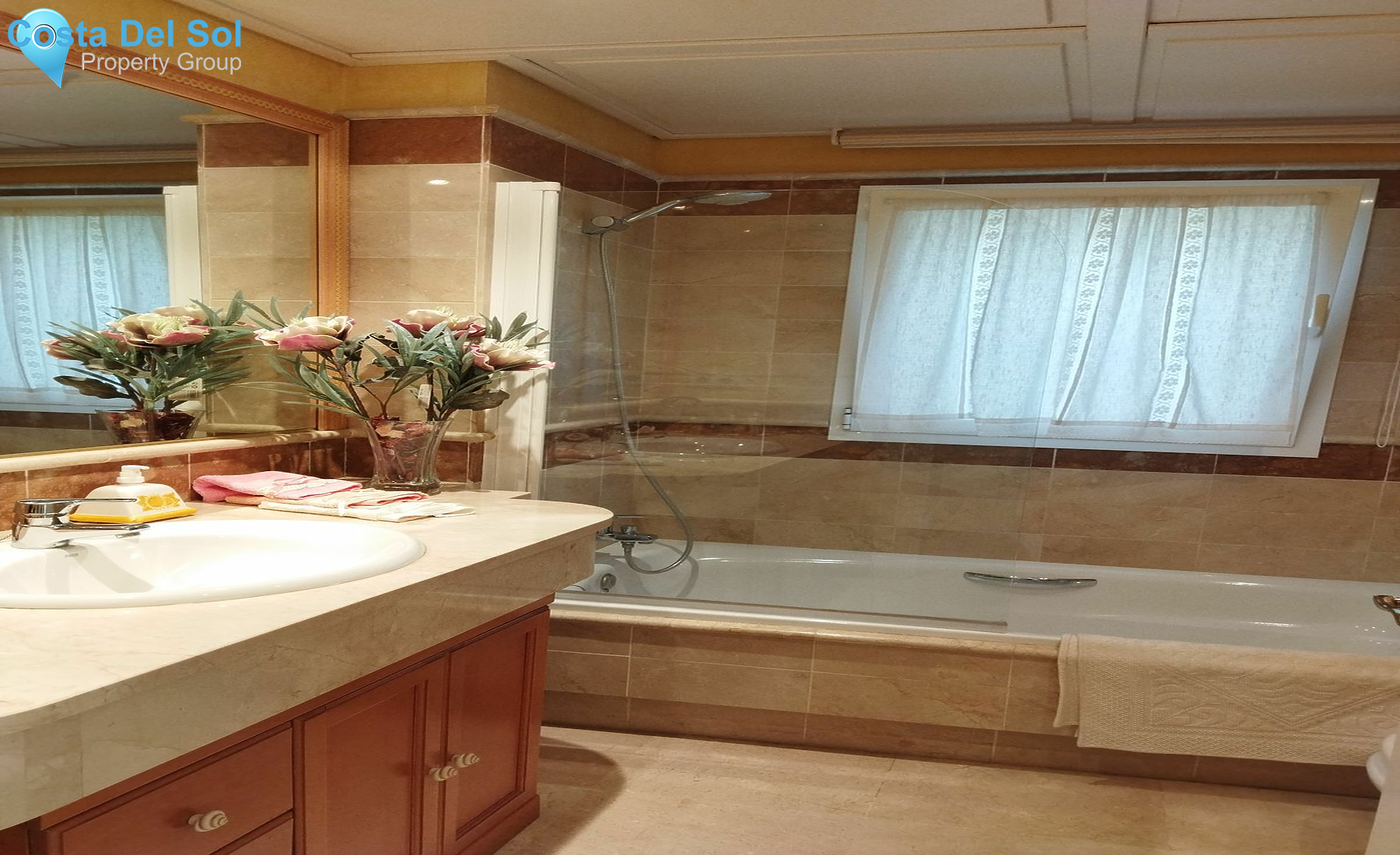 Detached Villa in Marbella-1447037