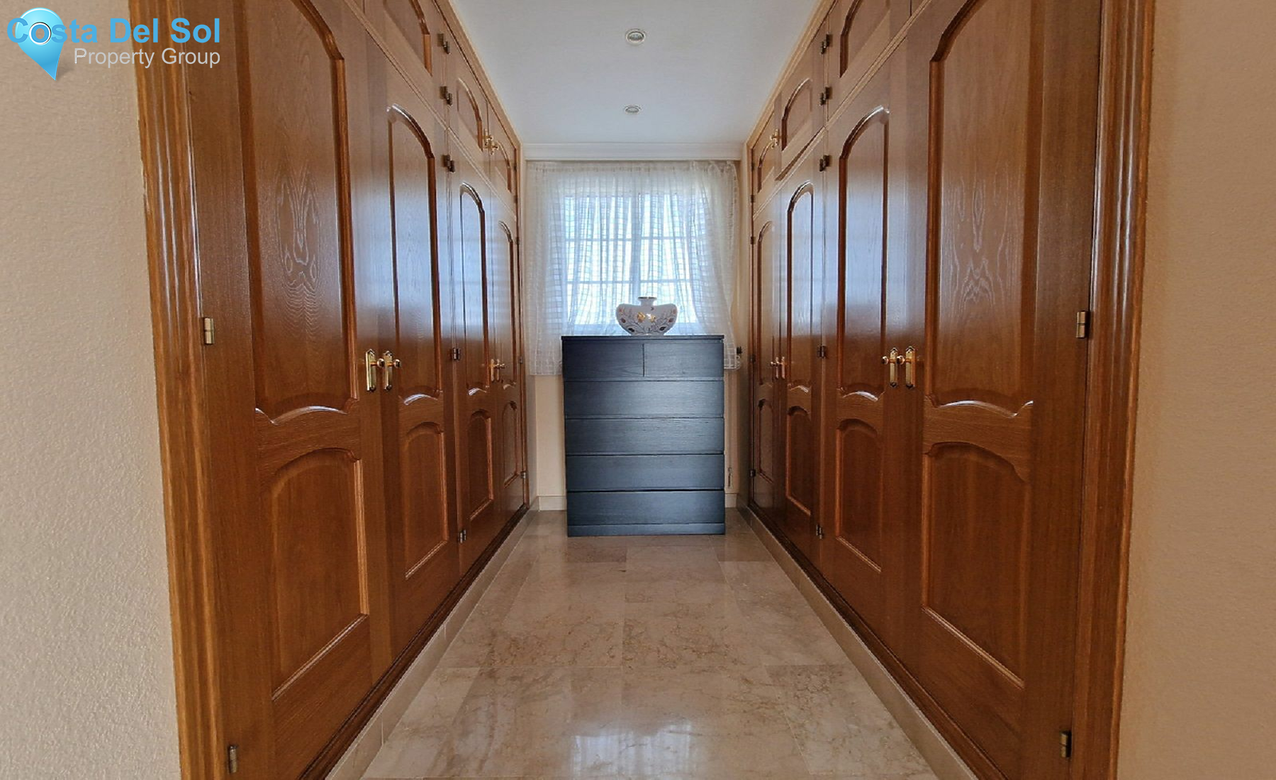 Detached Villa in Marbella-1465415