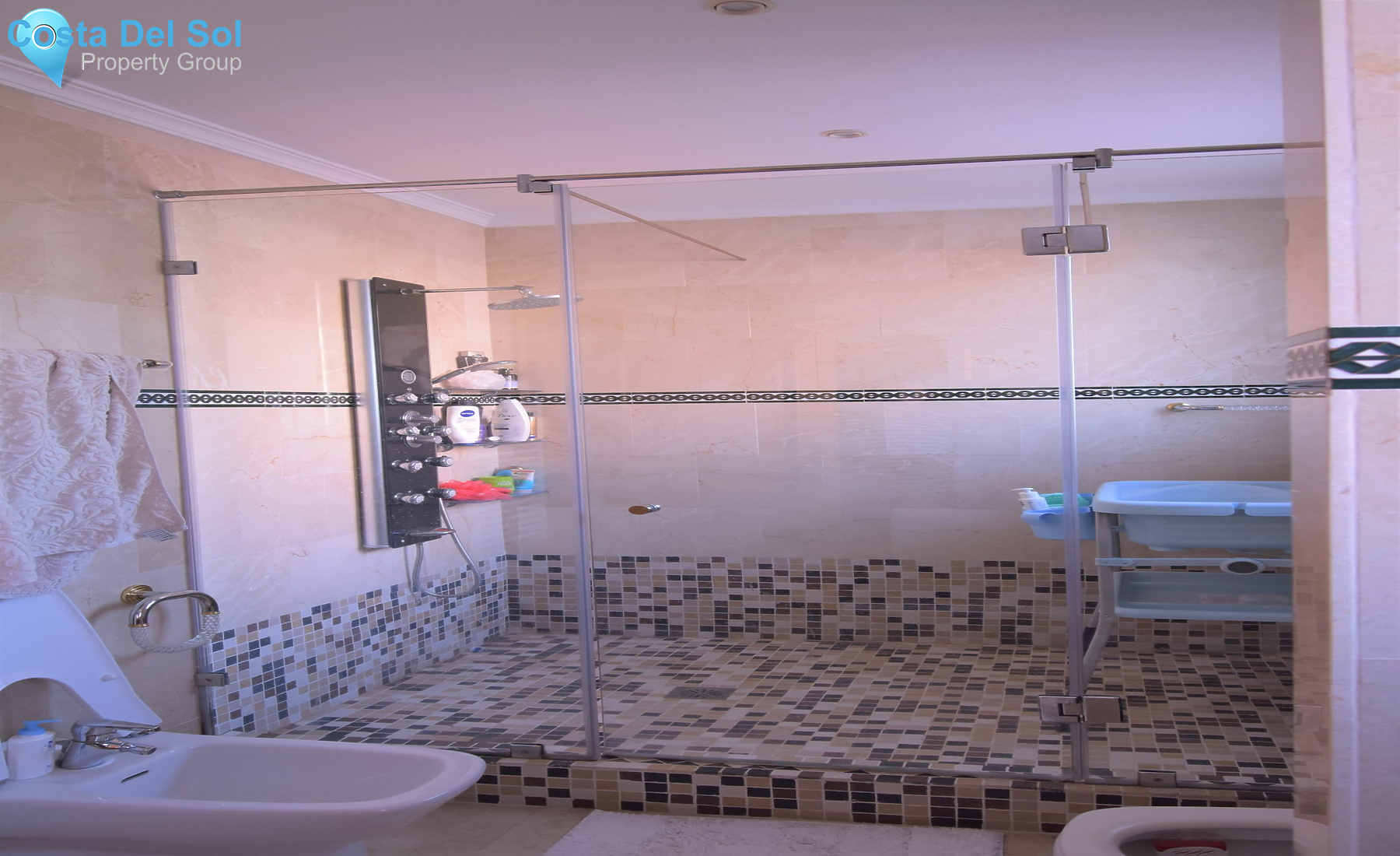 Detached Villa in Marbella-1465417