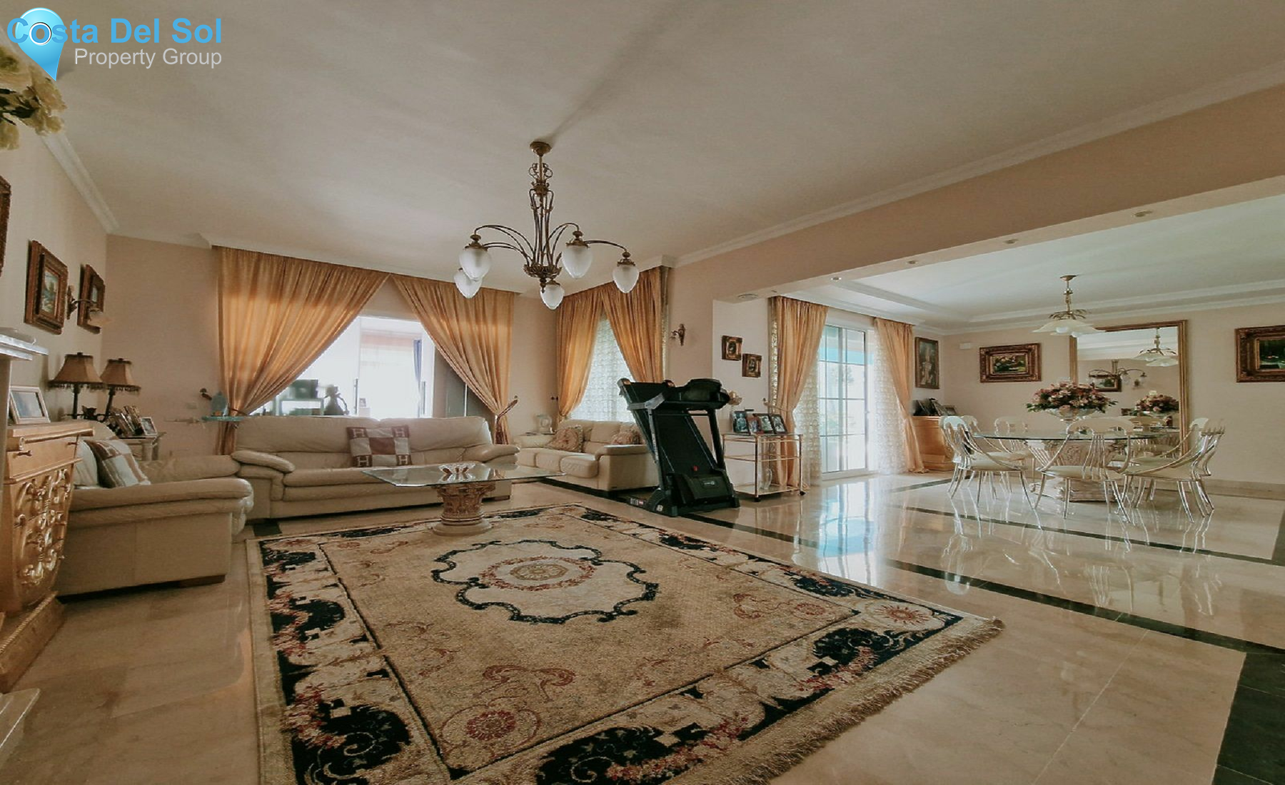 Detached Villa in Marbella-1465402