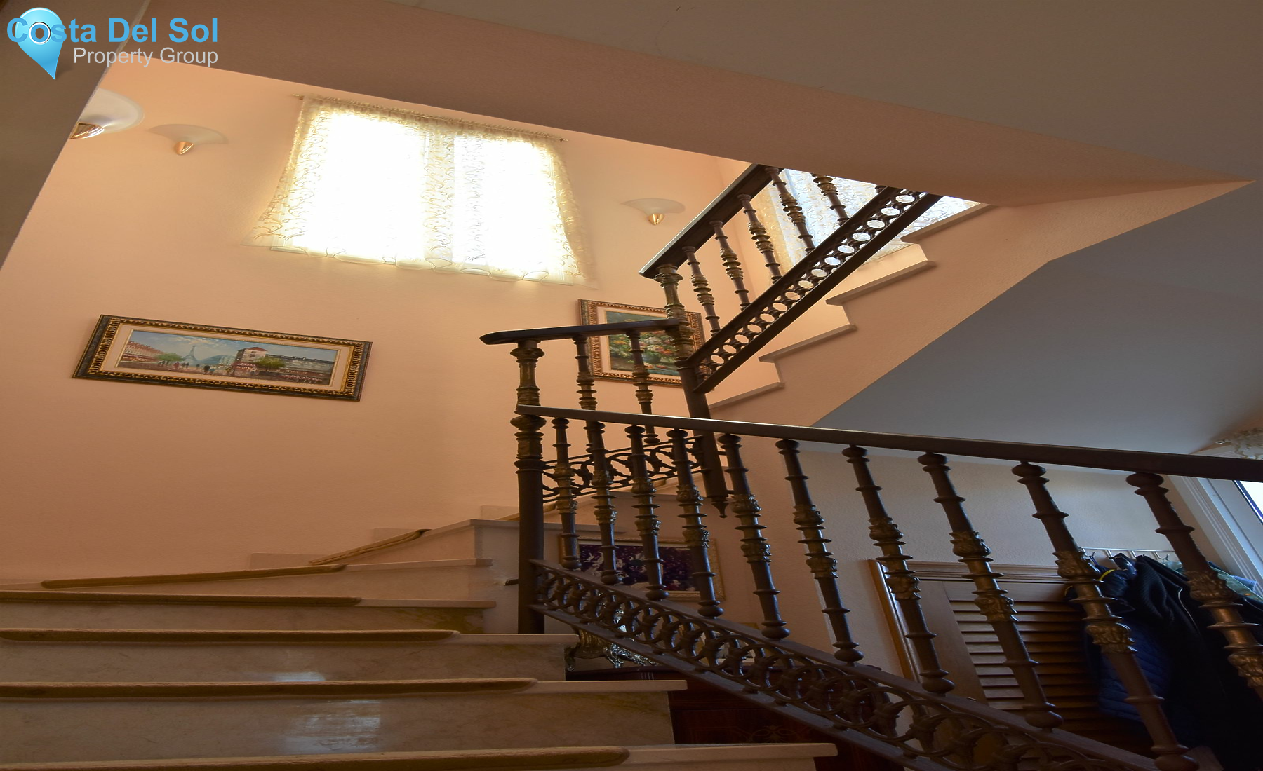 Detached Villa in Marbella-1465409