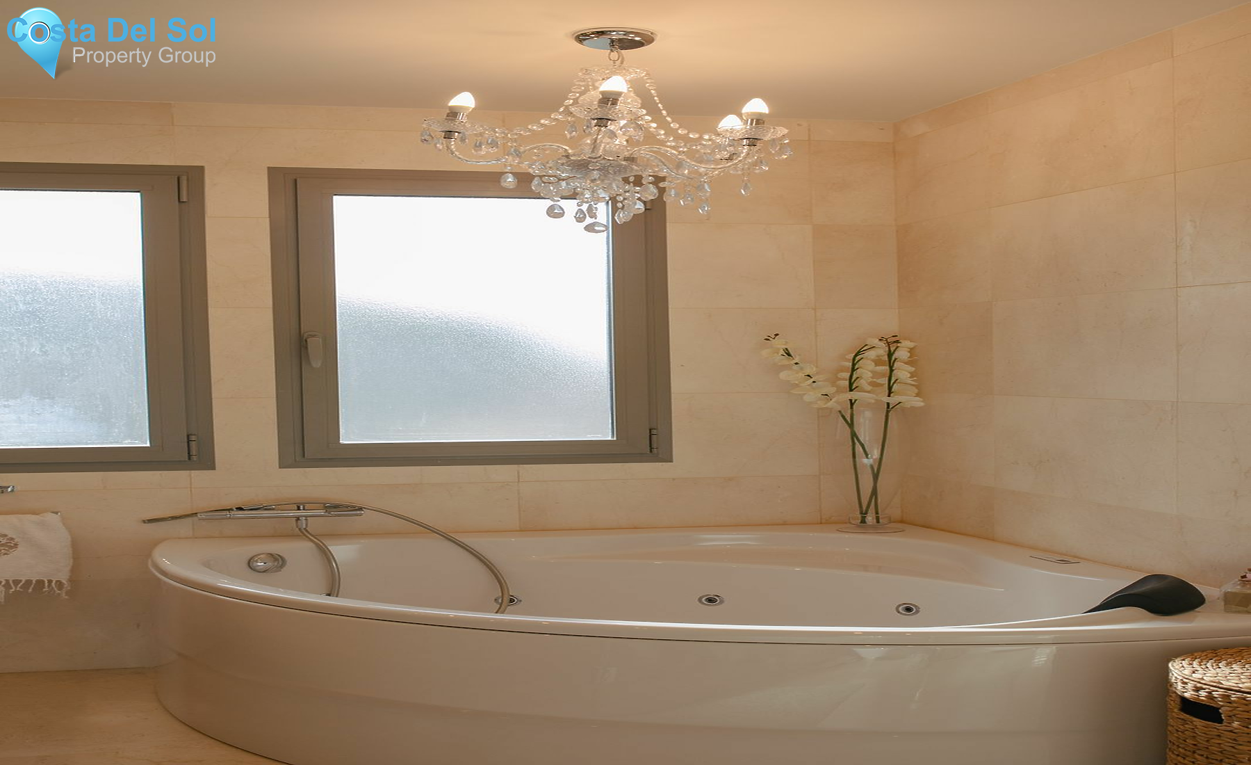 Detached Villa in Marbella-1512825