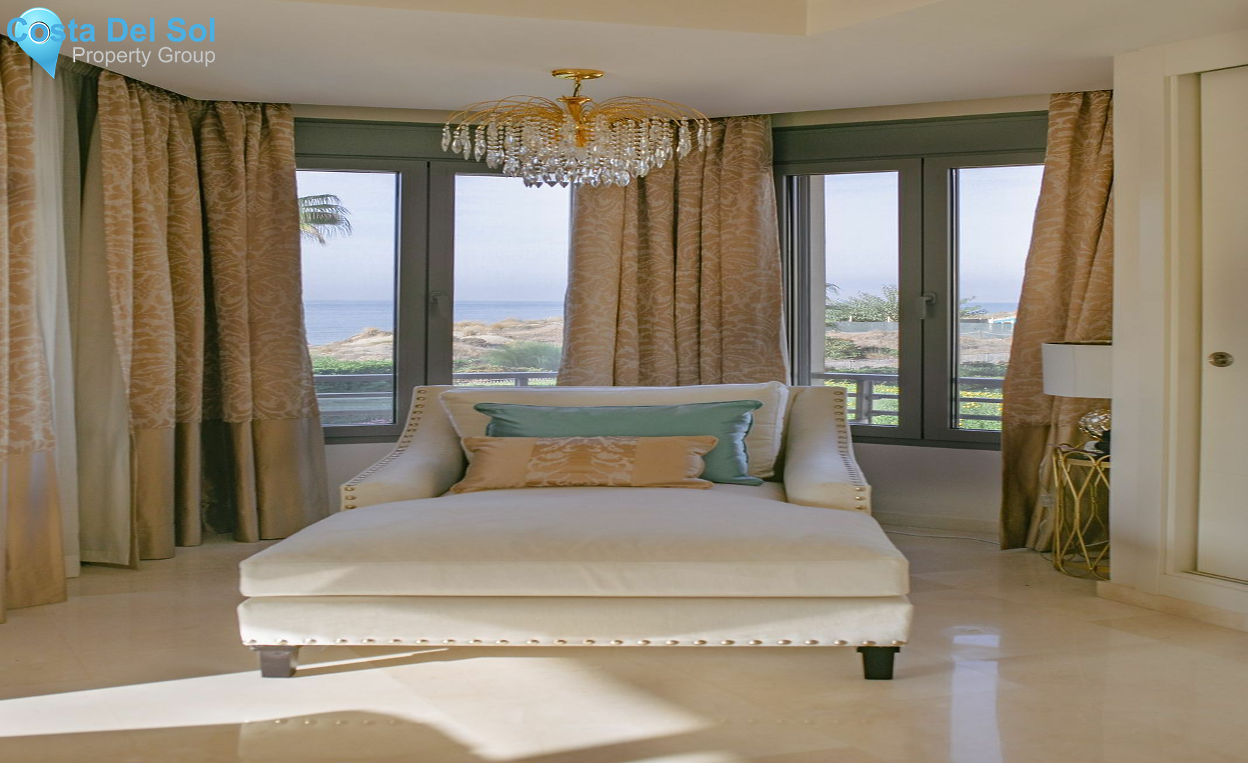 Detached Villa in Marbella-1512828
