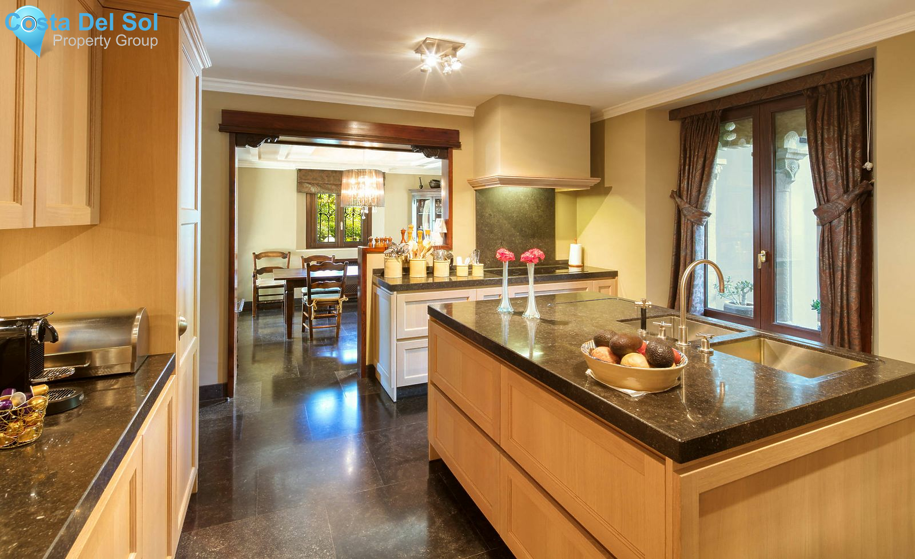 Detached Villa in Marbella-1534469