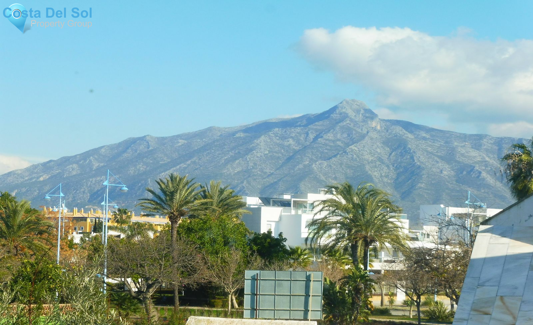 Detached Villa in Marbella-1535302