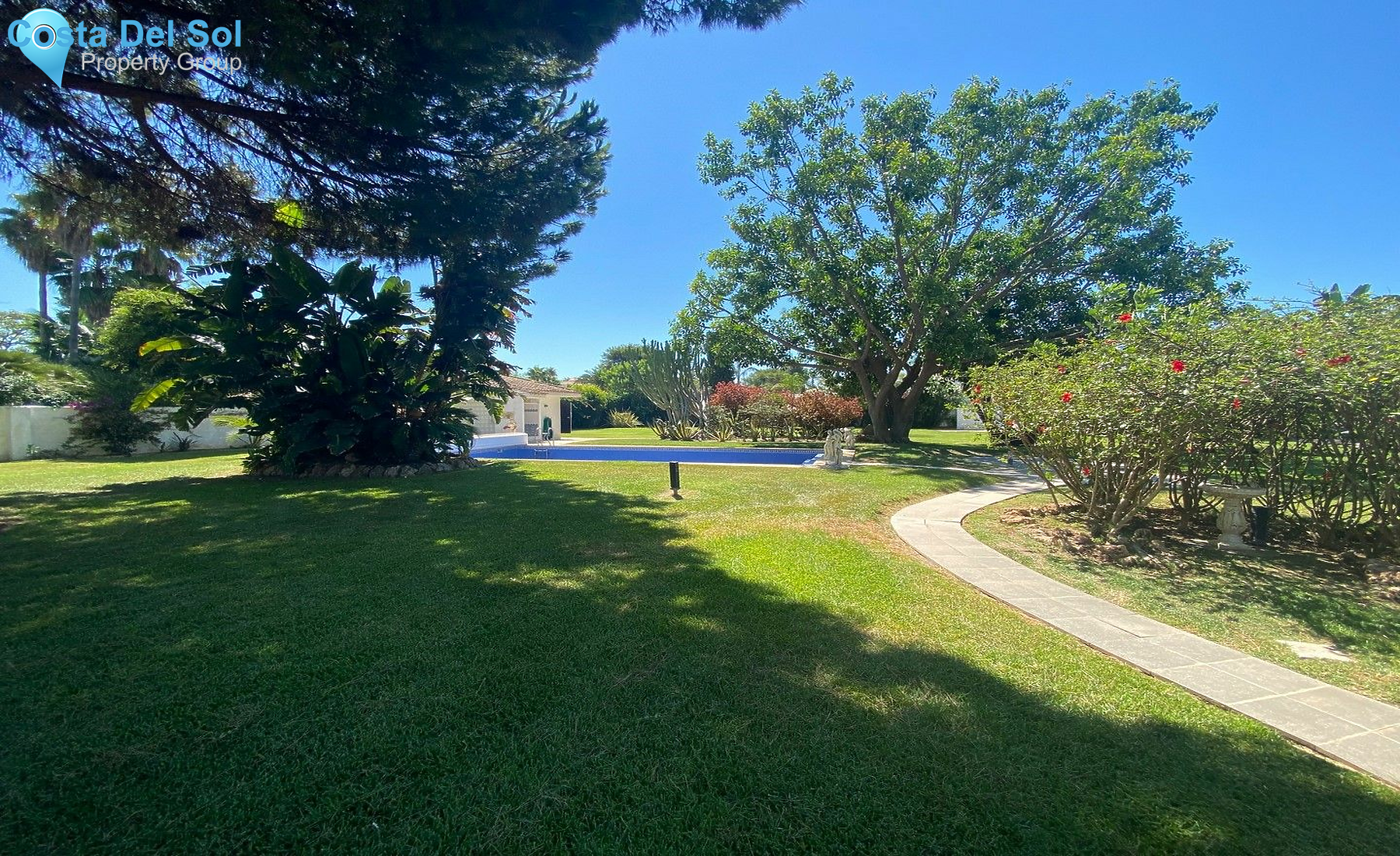 Detached Villa in Marbella-1550159