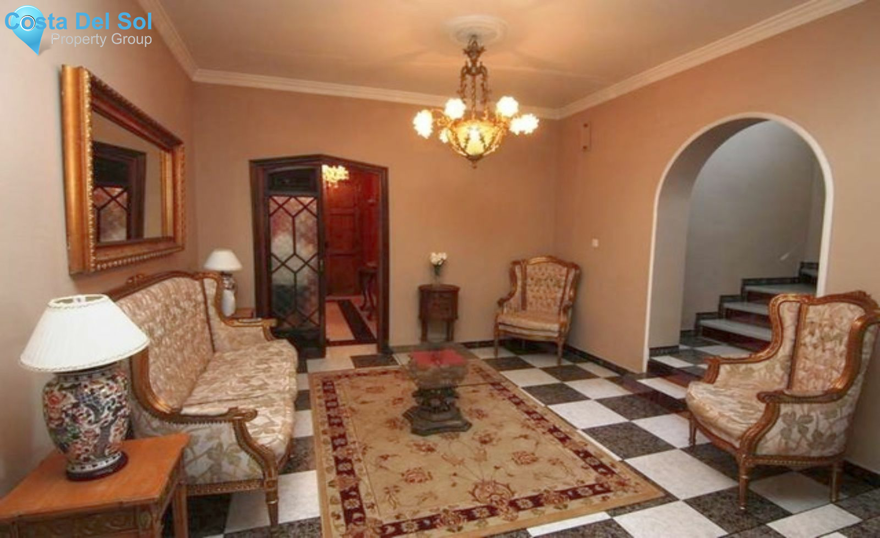 Detached Villa in Marbella-1553500