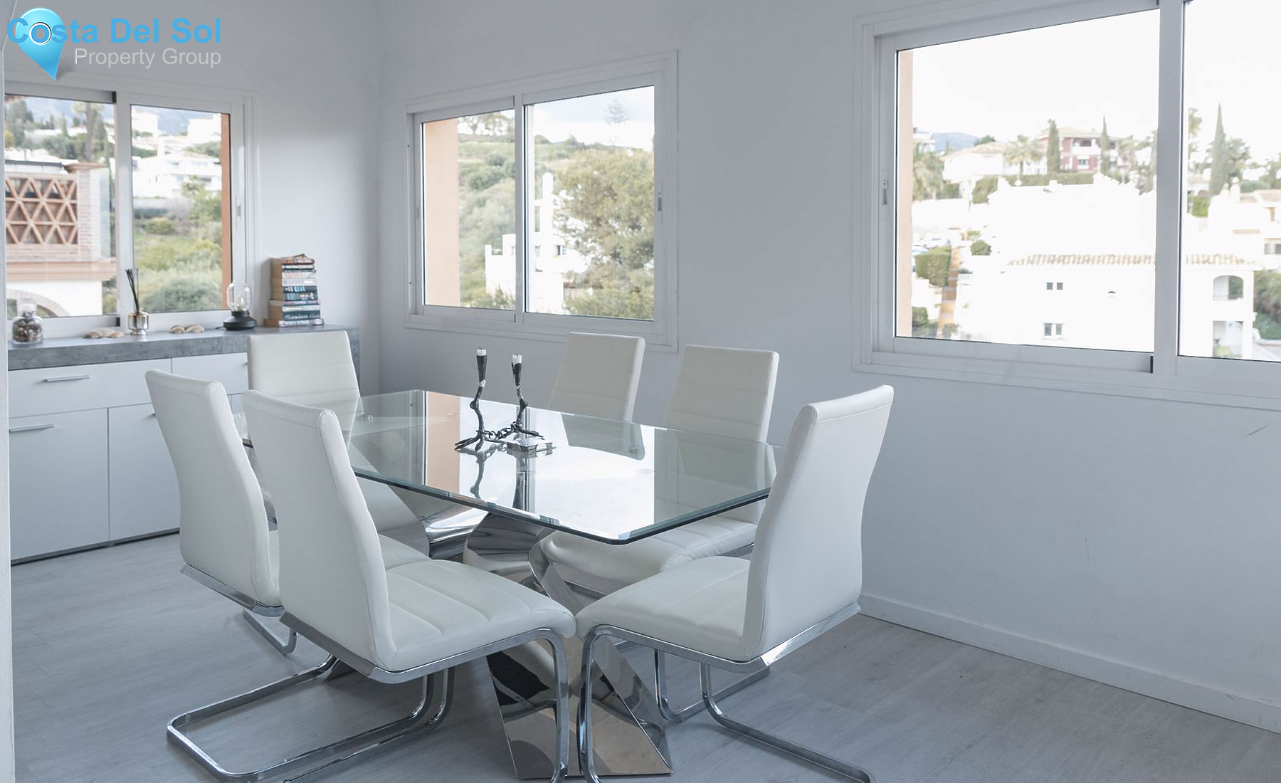 Detached Villa in Mijas Costa-1140343